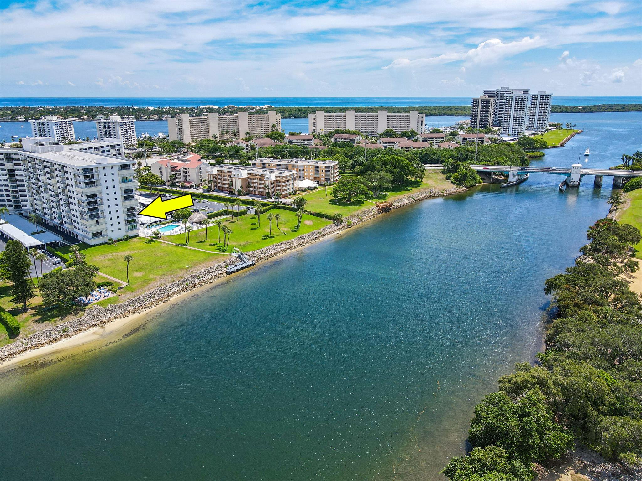 336 Golfview Road 401