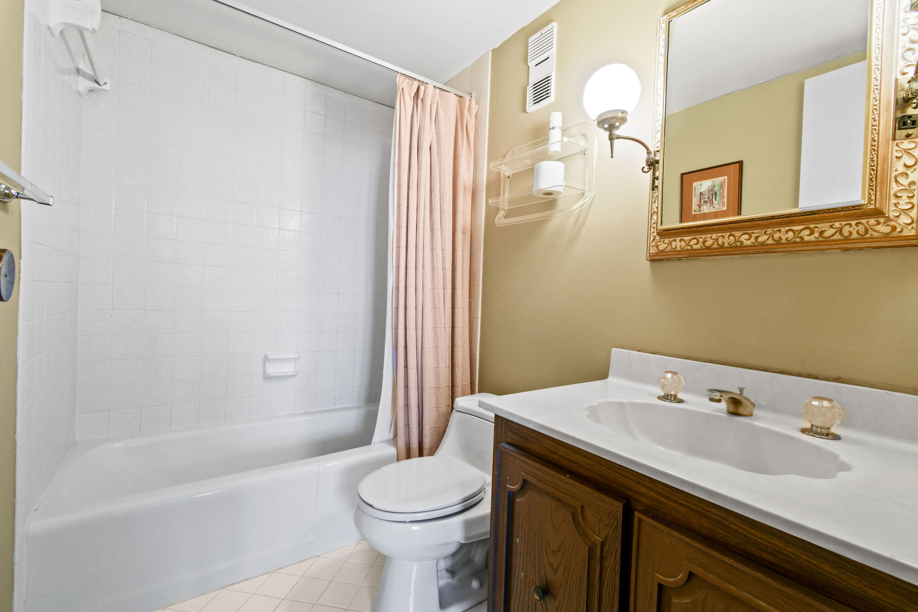 336 Golfview Road 401