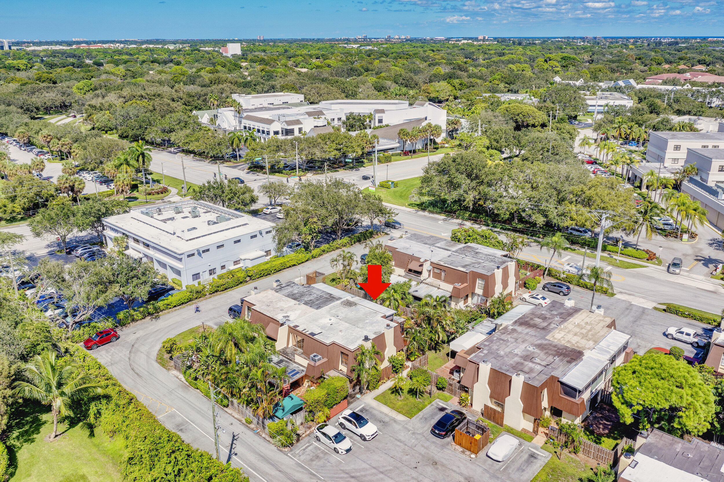 3530 E Gardens East Drive E Unit: B