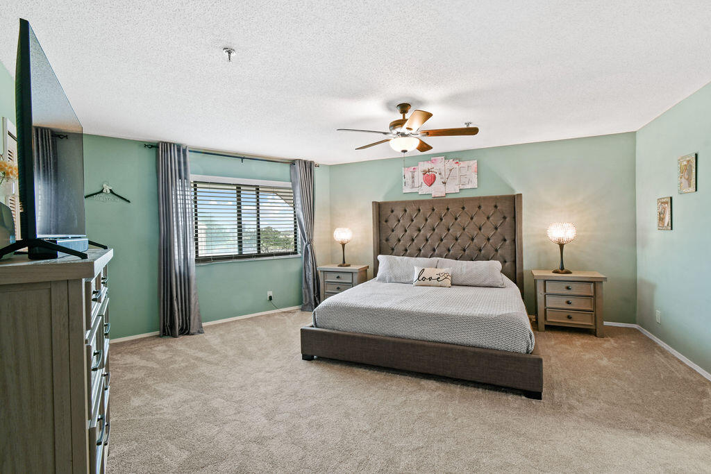 300 Golfview Road 504