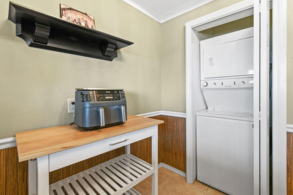 300 Golfview Road 504