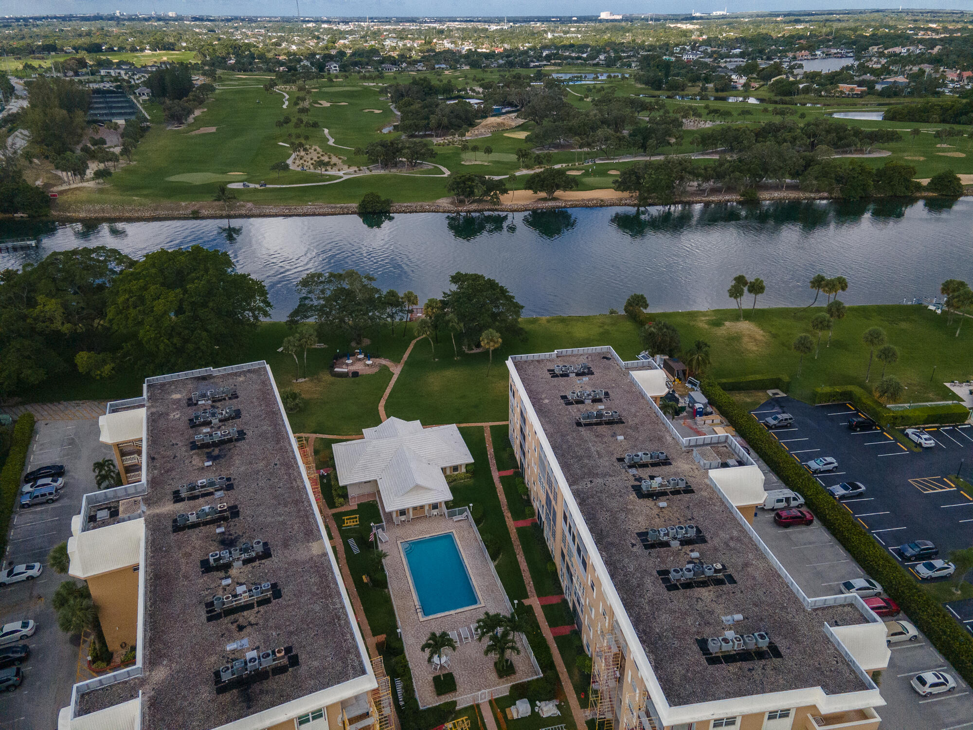 300 Golfview Road 504