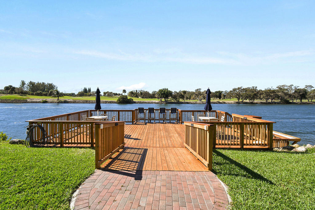 300 Golfview Road 504