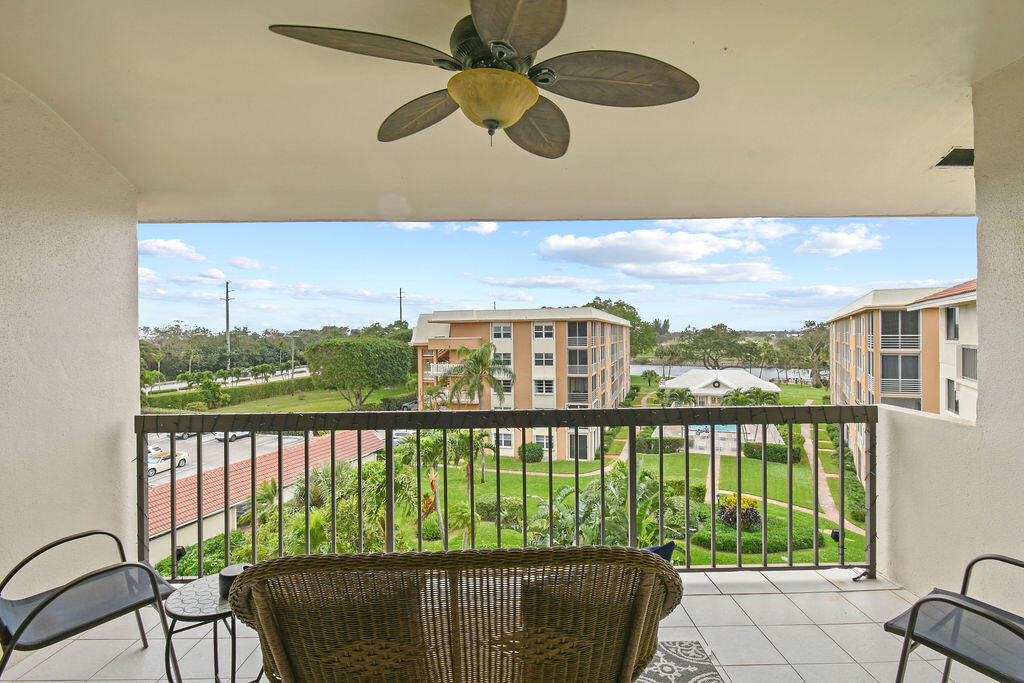 300 Golfview Road 504