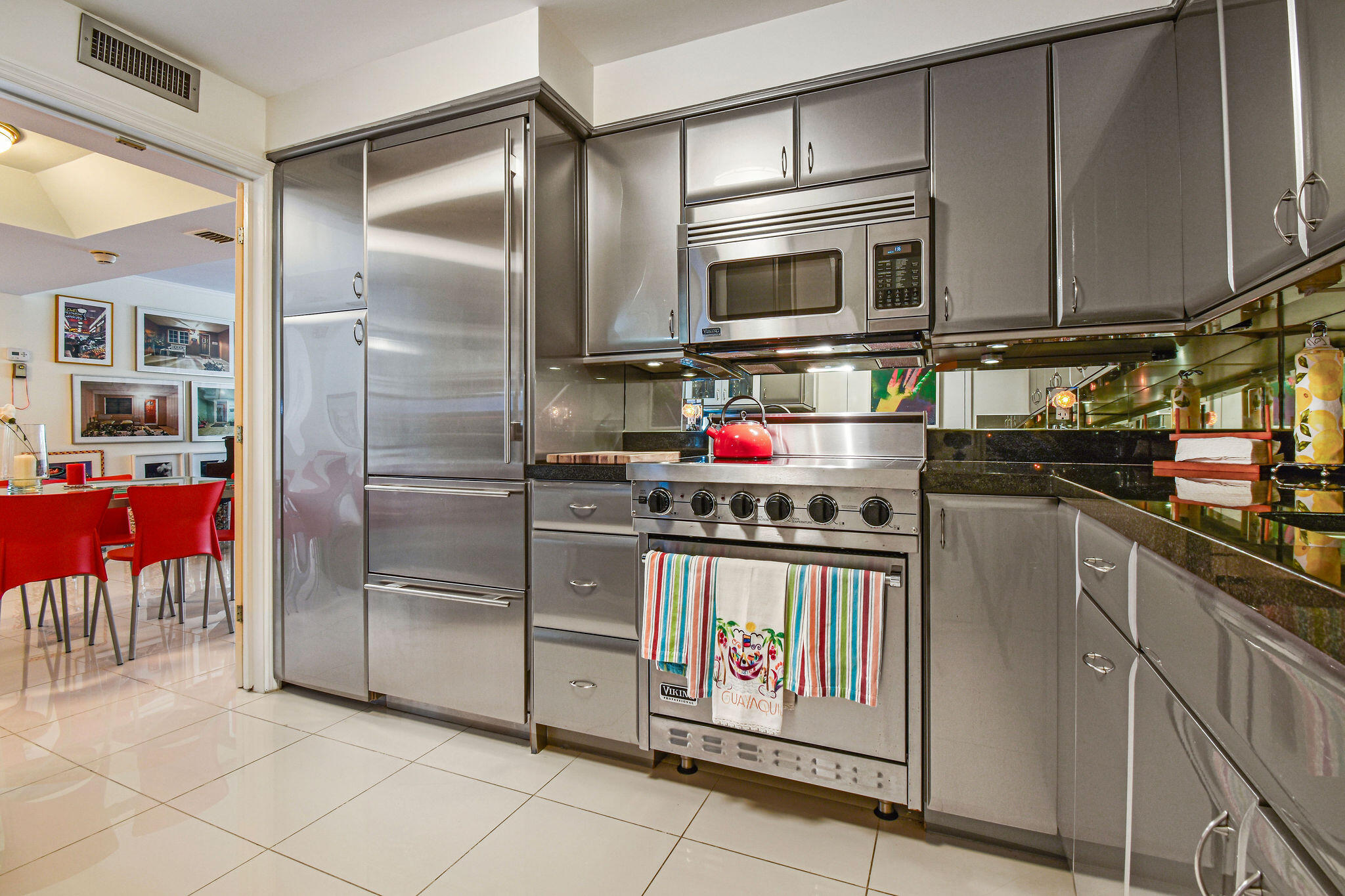 100 Sunrise Avenue 219