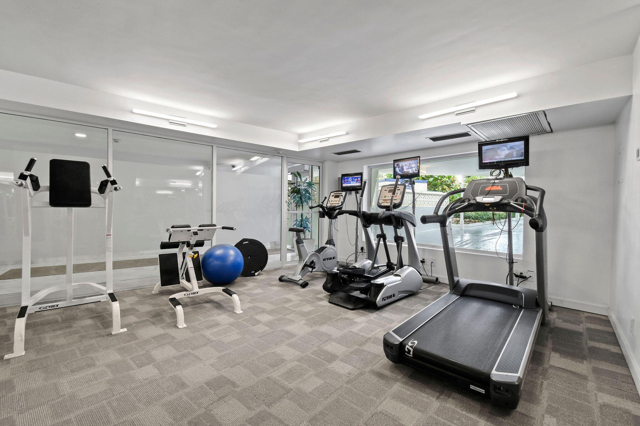 100 Sunrise Avenue 219