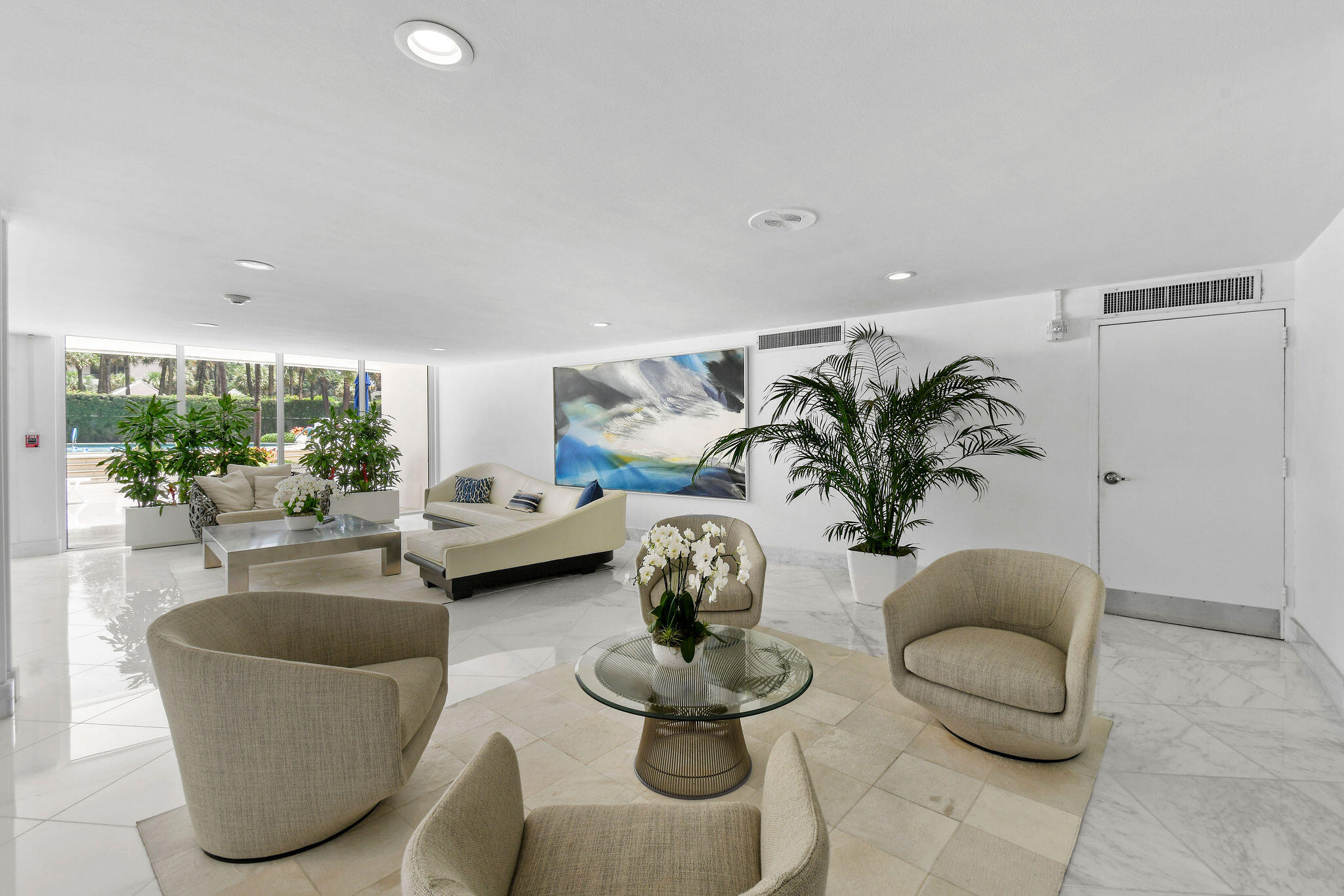 100 Sunrise Avenue 219