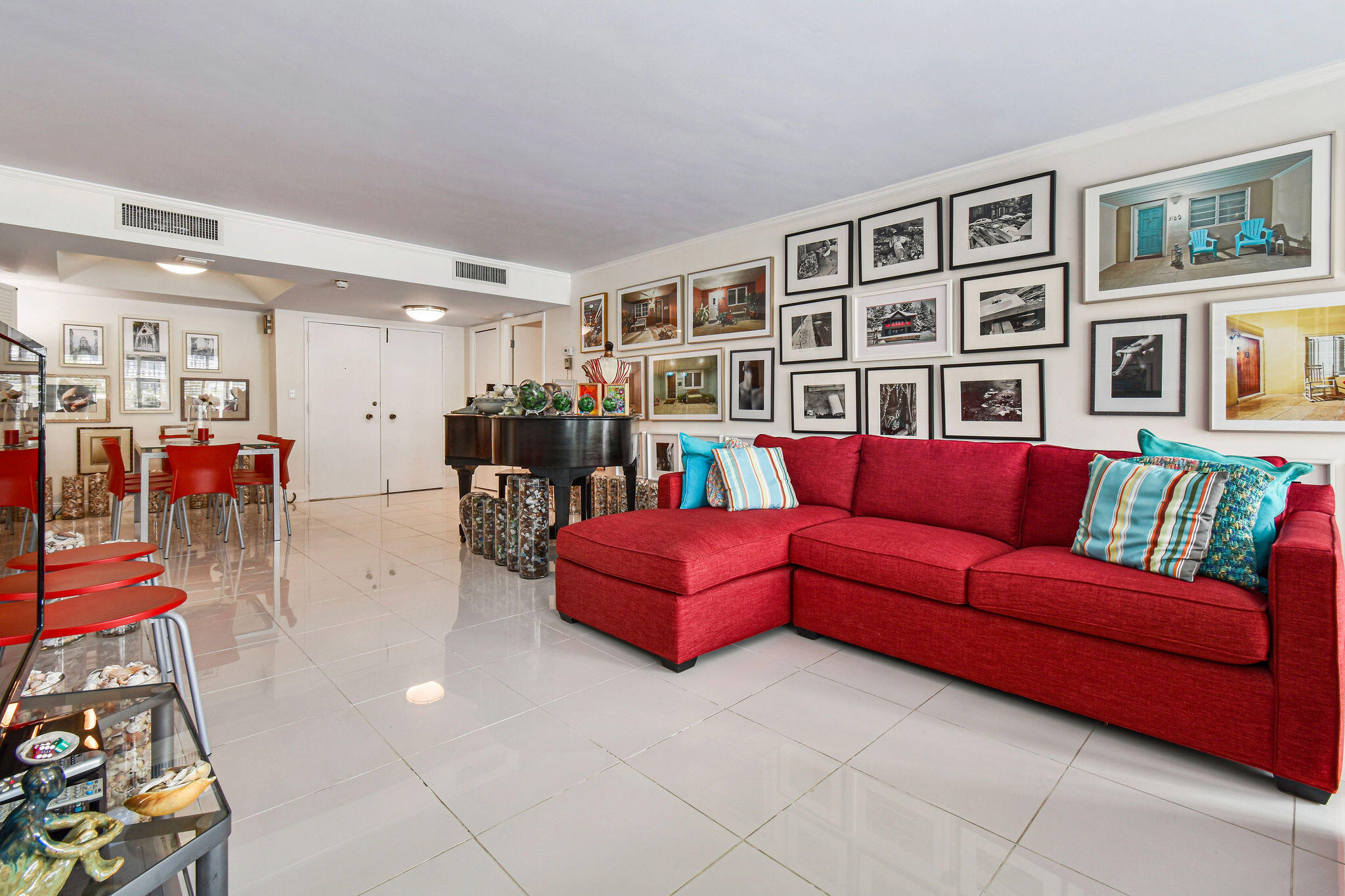 100 Sunrise Avenue 219