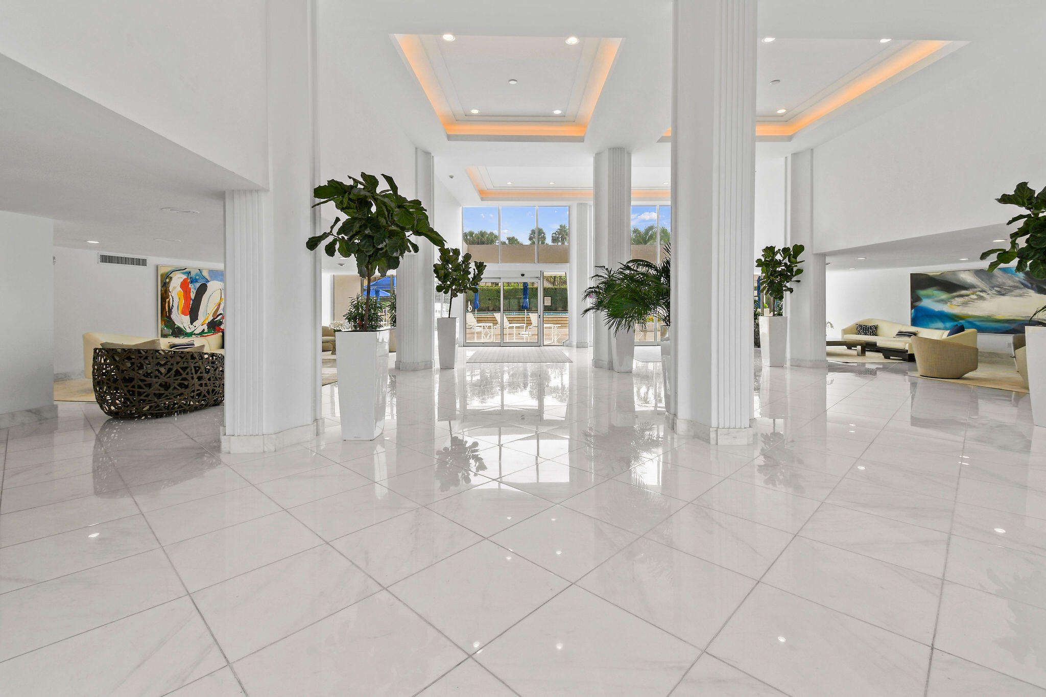 100 Sunrise Avenue 219