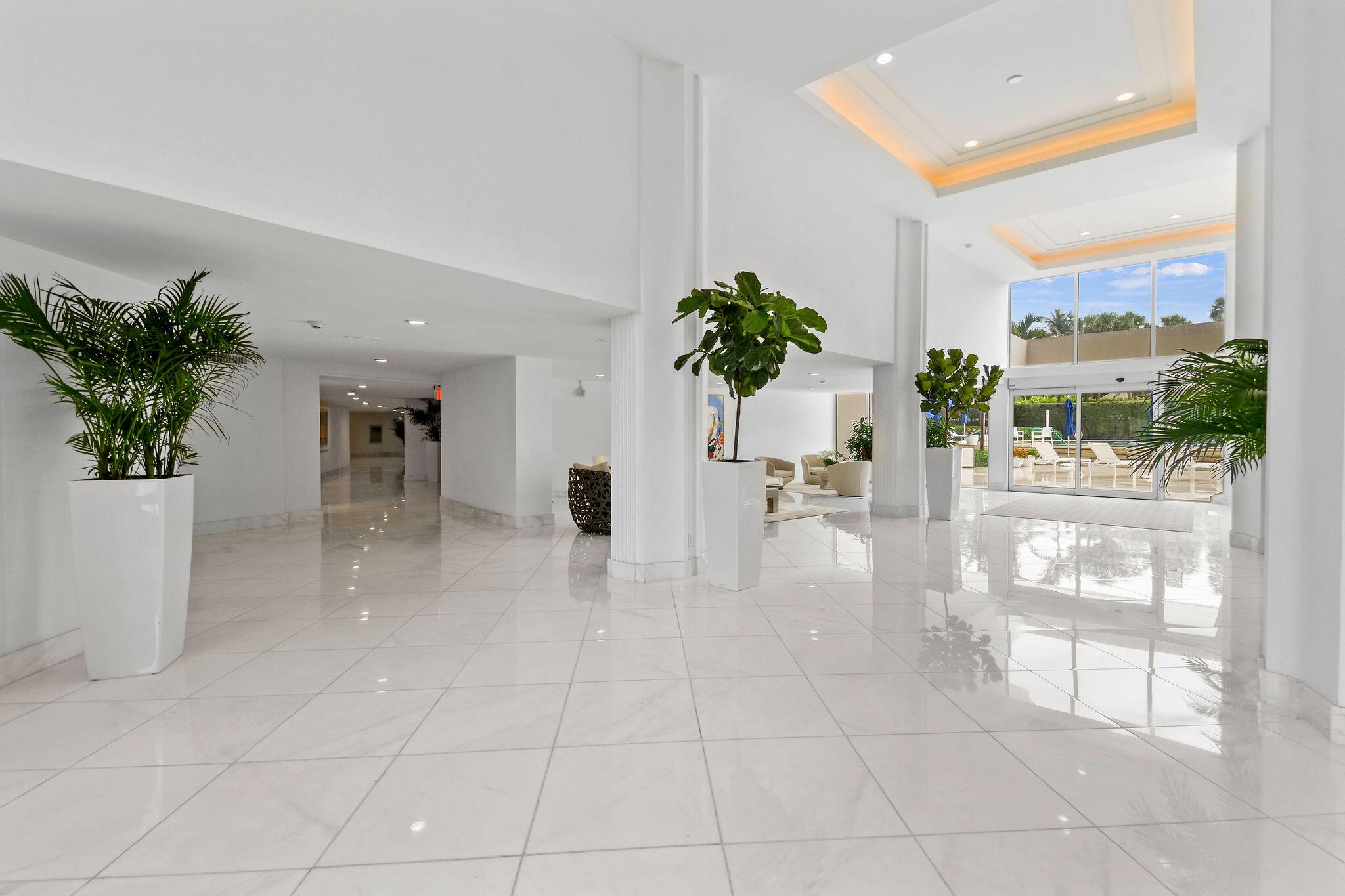 100 Sunrise Avenue 219