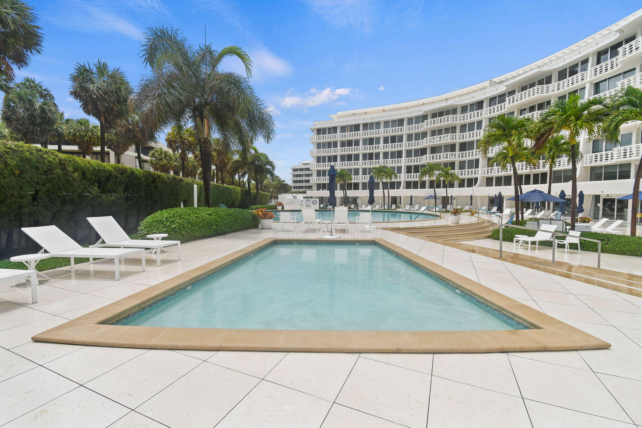 100 Sunrise Avenue 219