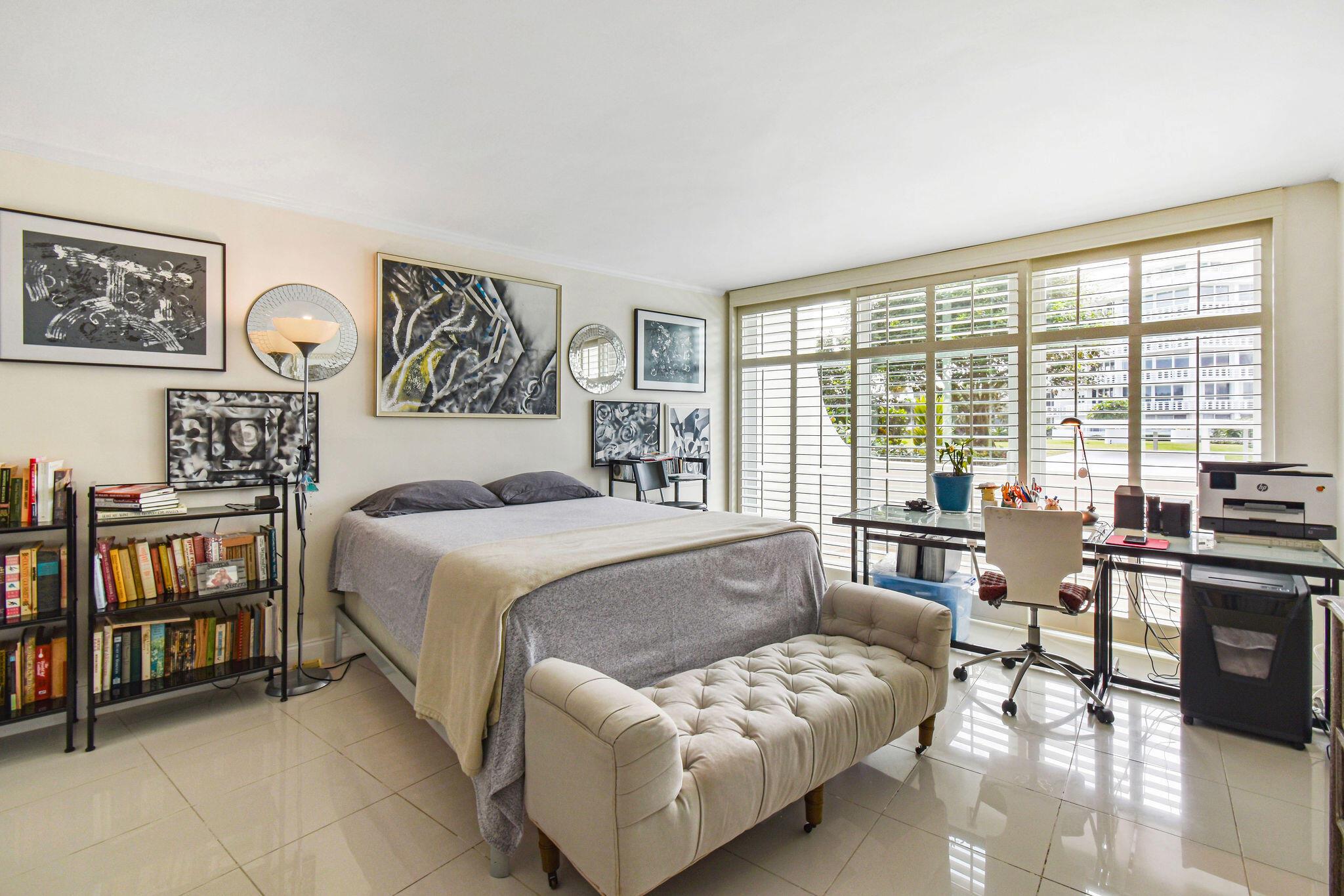 100 Sunrise Avenue 219