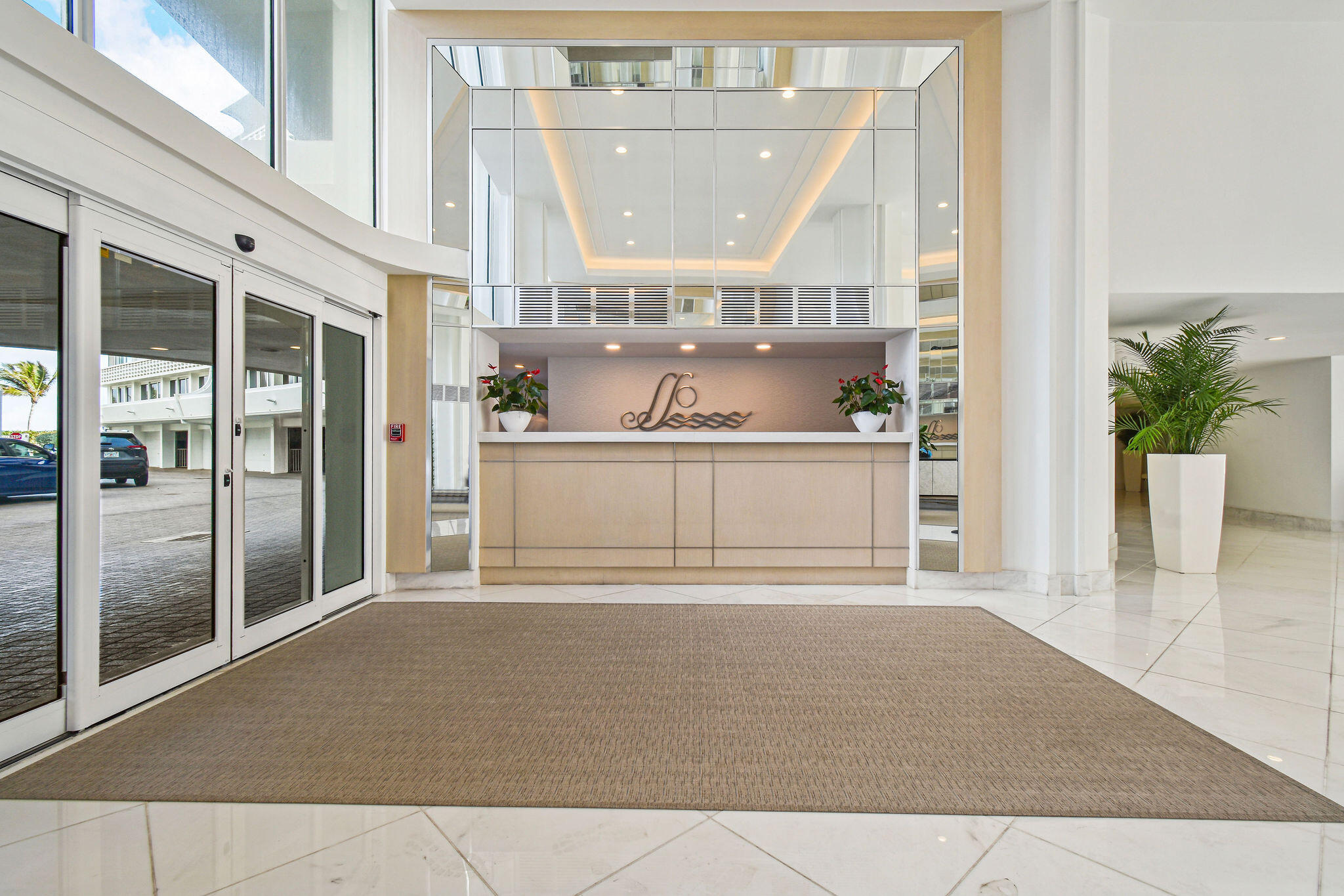 100 Sunrise Avenue 219