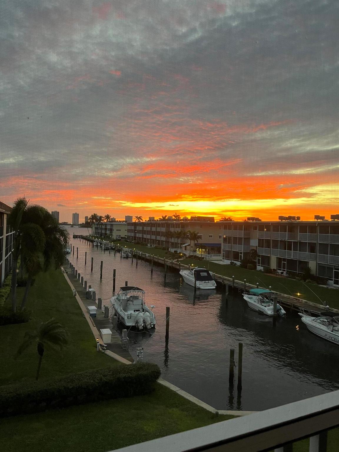 236 Castlewood Drive 305