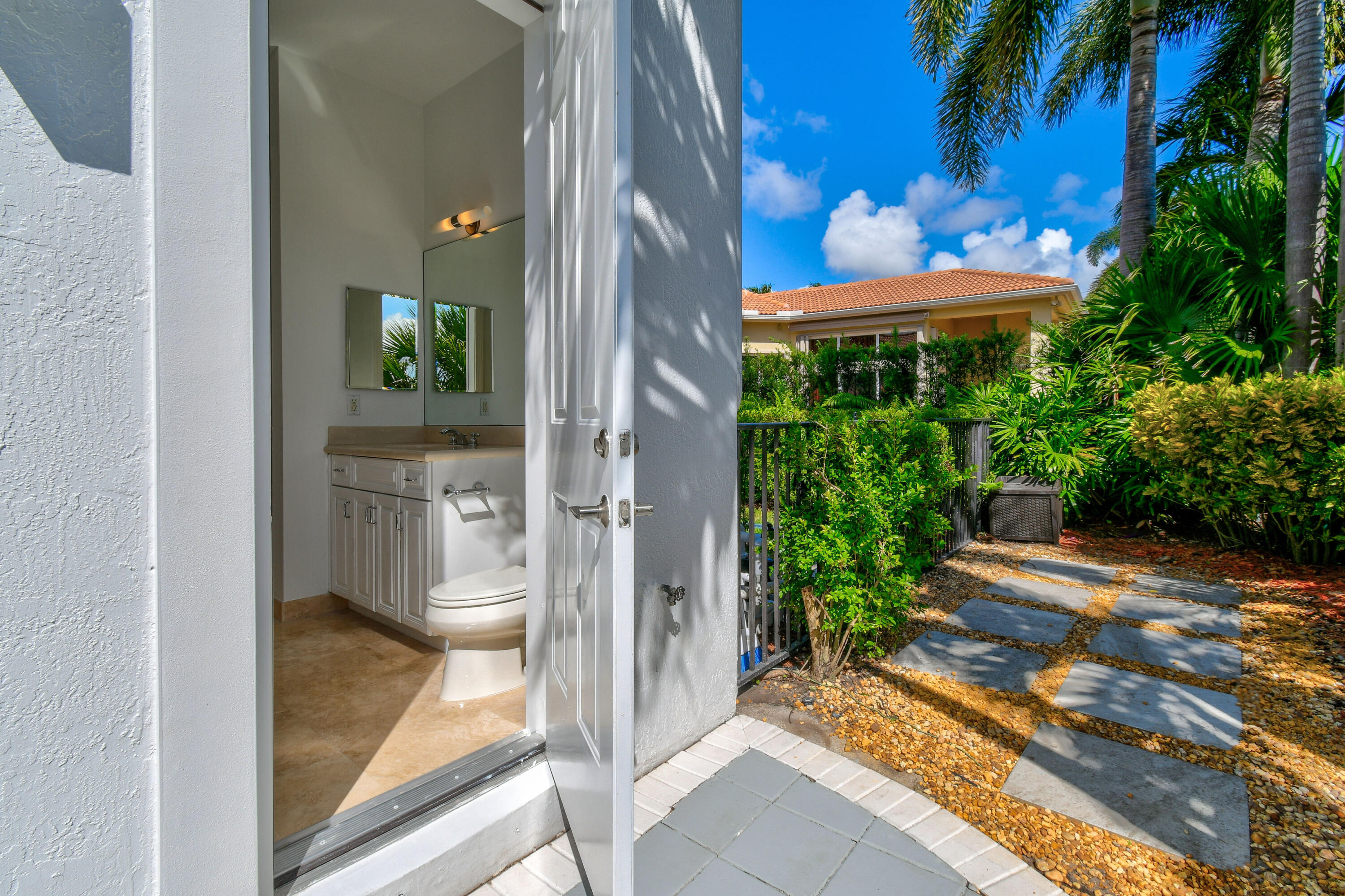 208 Montant Drive