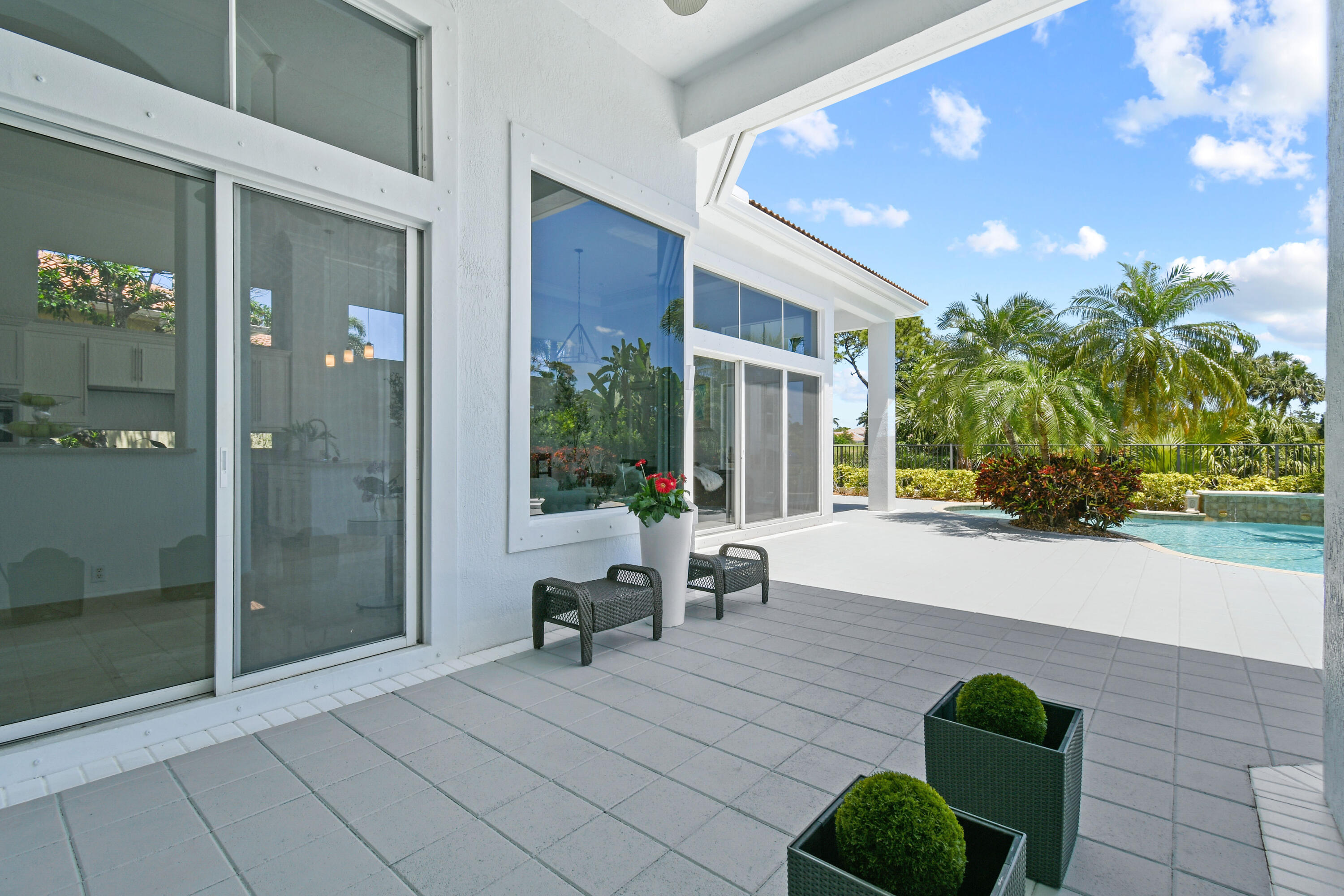 208 Montant Drive