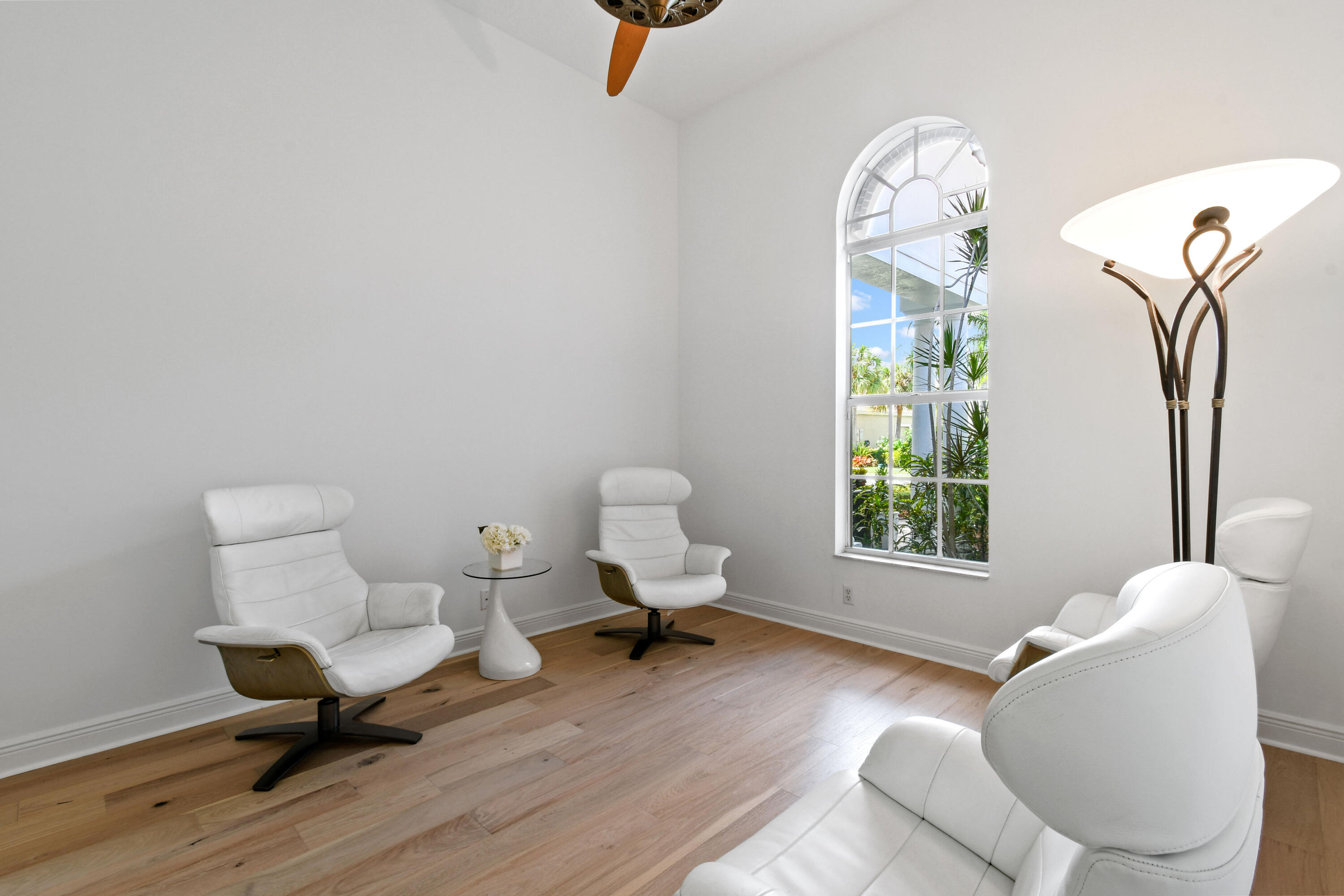 208 Montant Drive