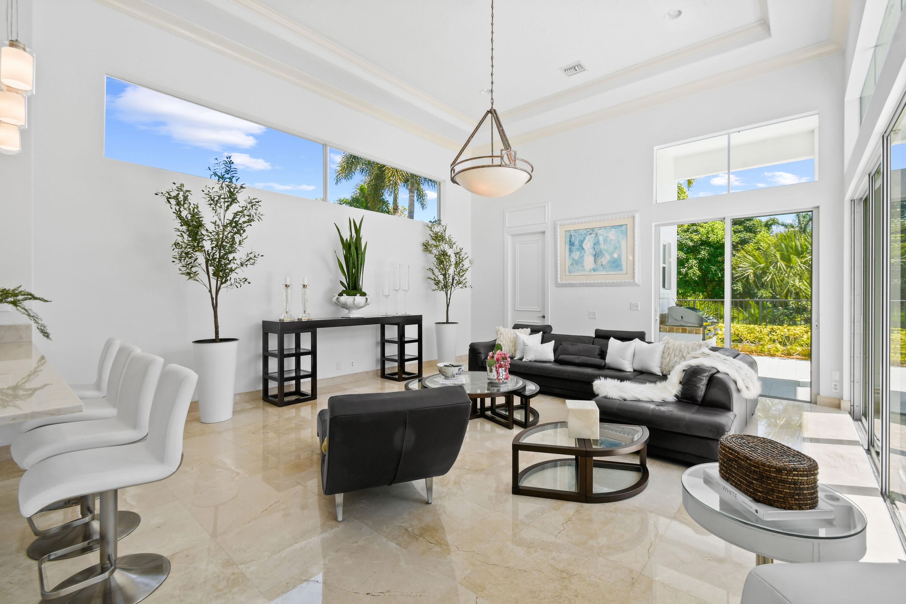 208 Montant Drive