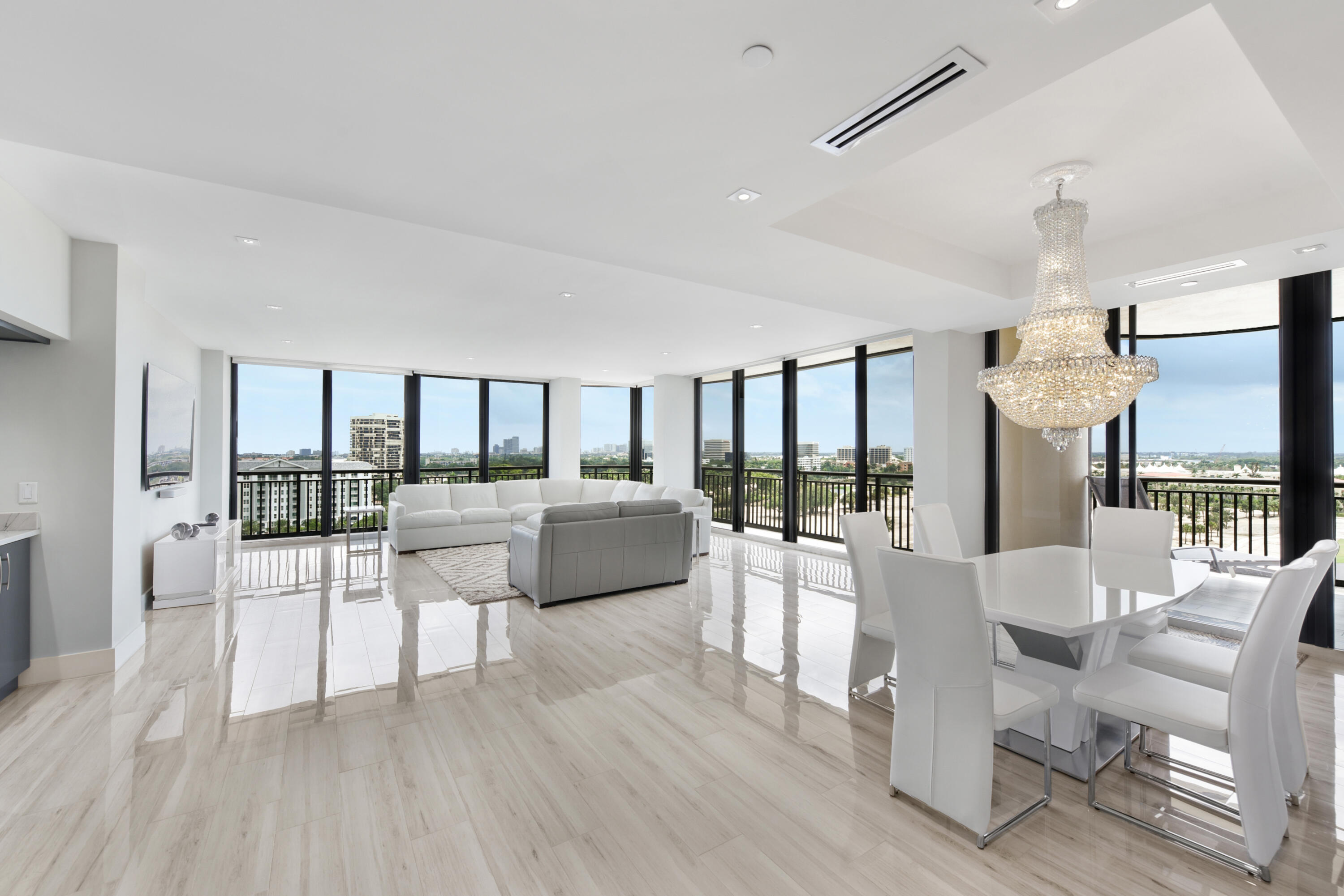 2427 Presidential Way Ph3