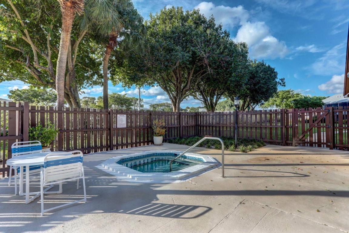 2205 SW 22nd Avenue 1030