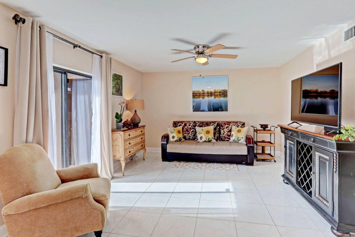 2205 SW 22nd Avenue 1030