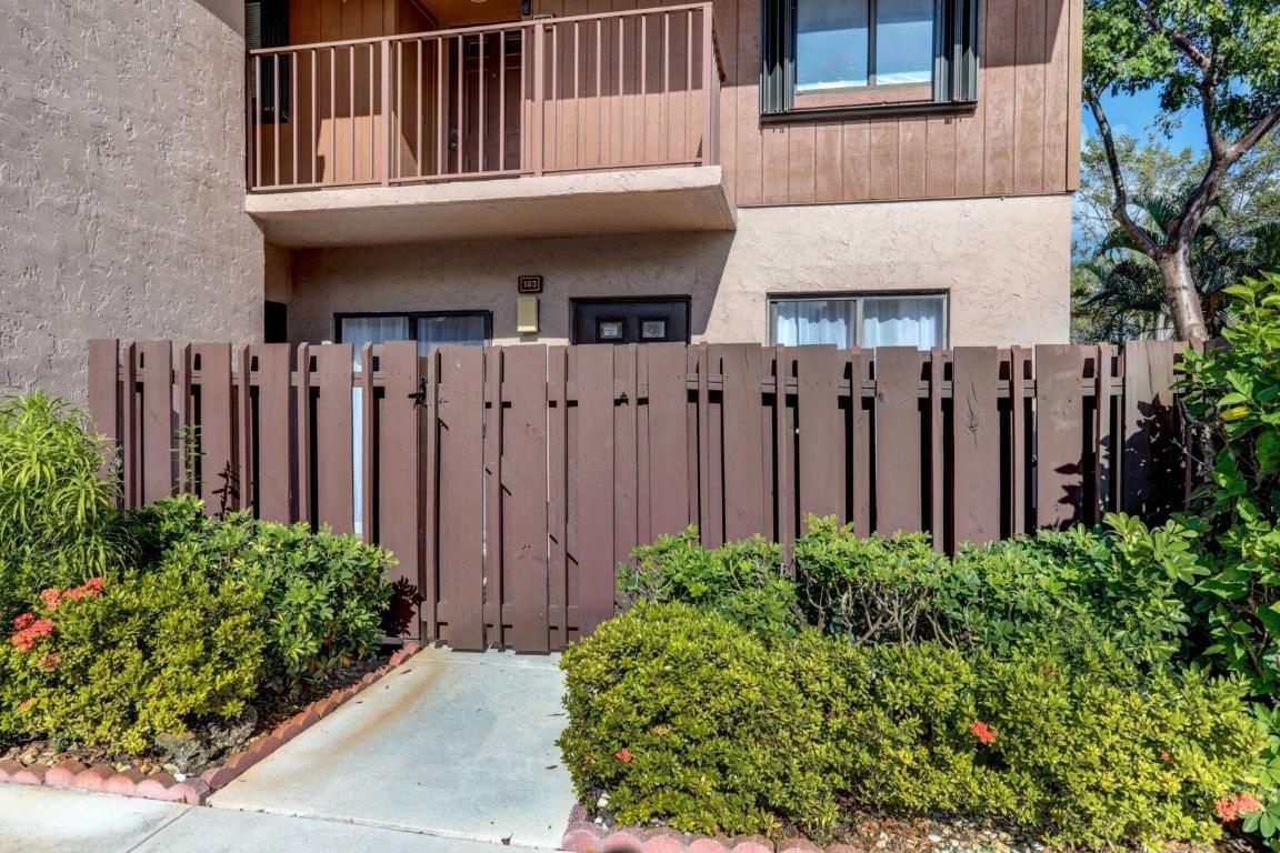 2205 SW 22nd Avenue 1030