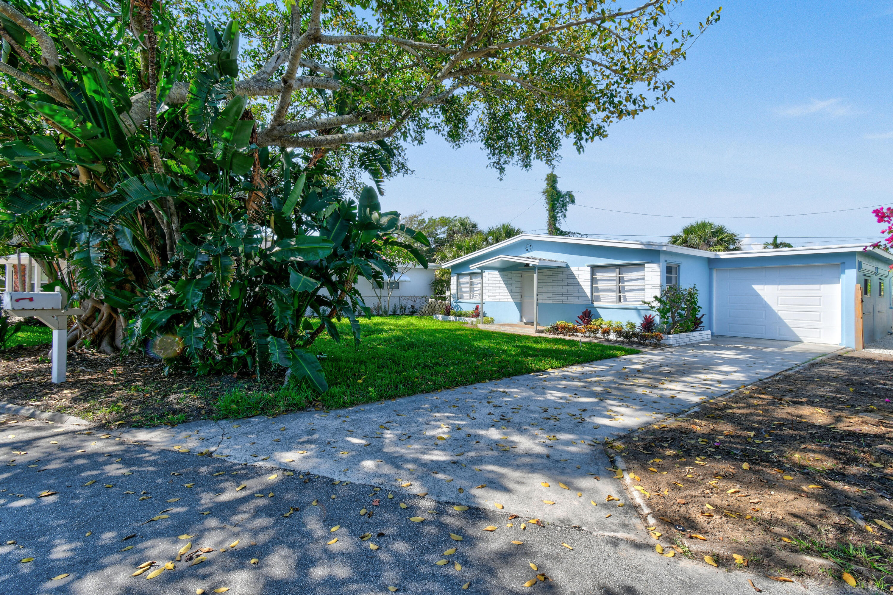 450 Neptune Road