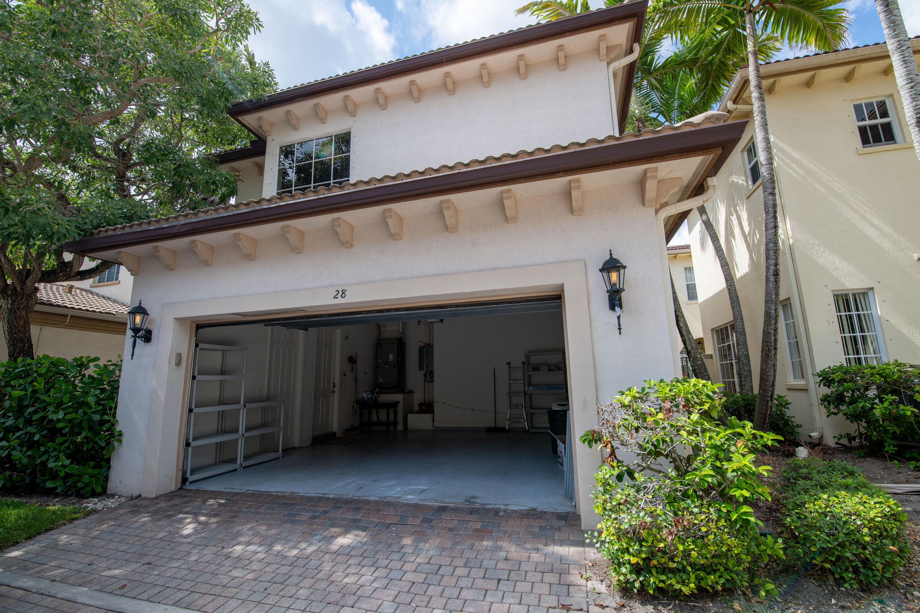 28 Stoney Drive