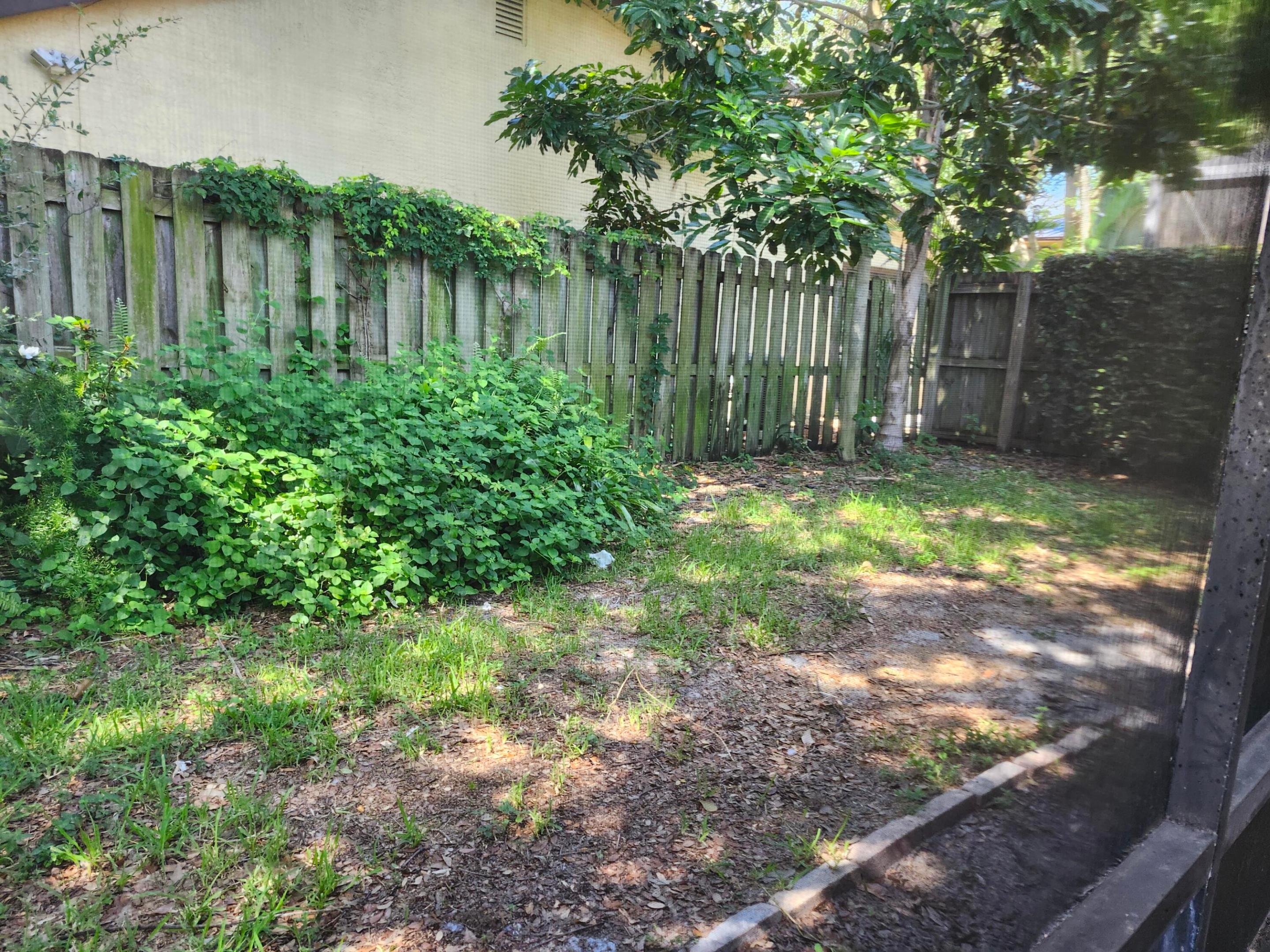 1082 Raintree Lane