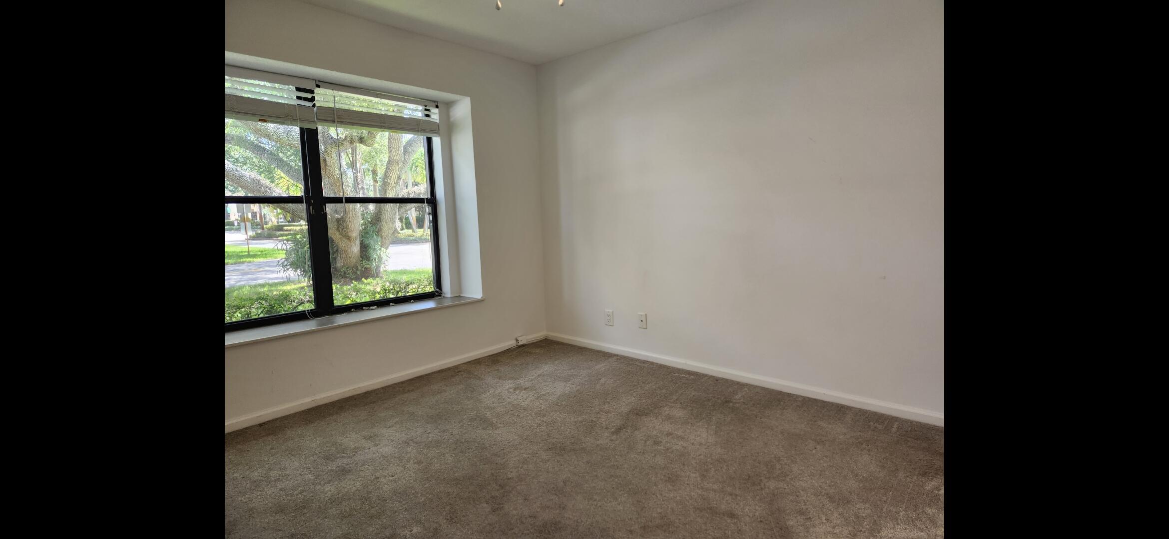 1082 Raintree Lane