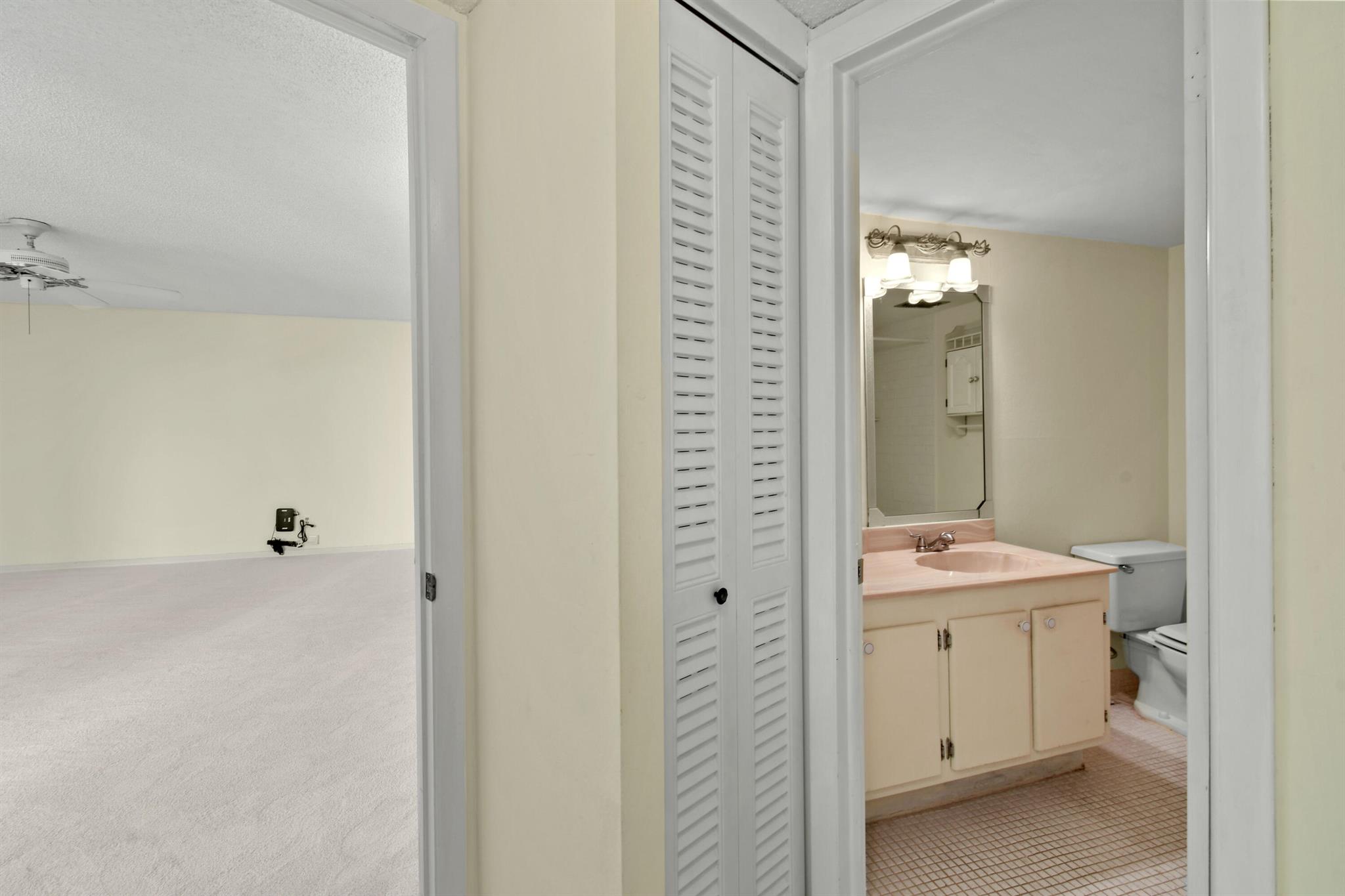 2800 N Ocean Drive A-8b