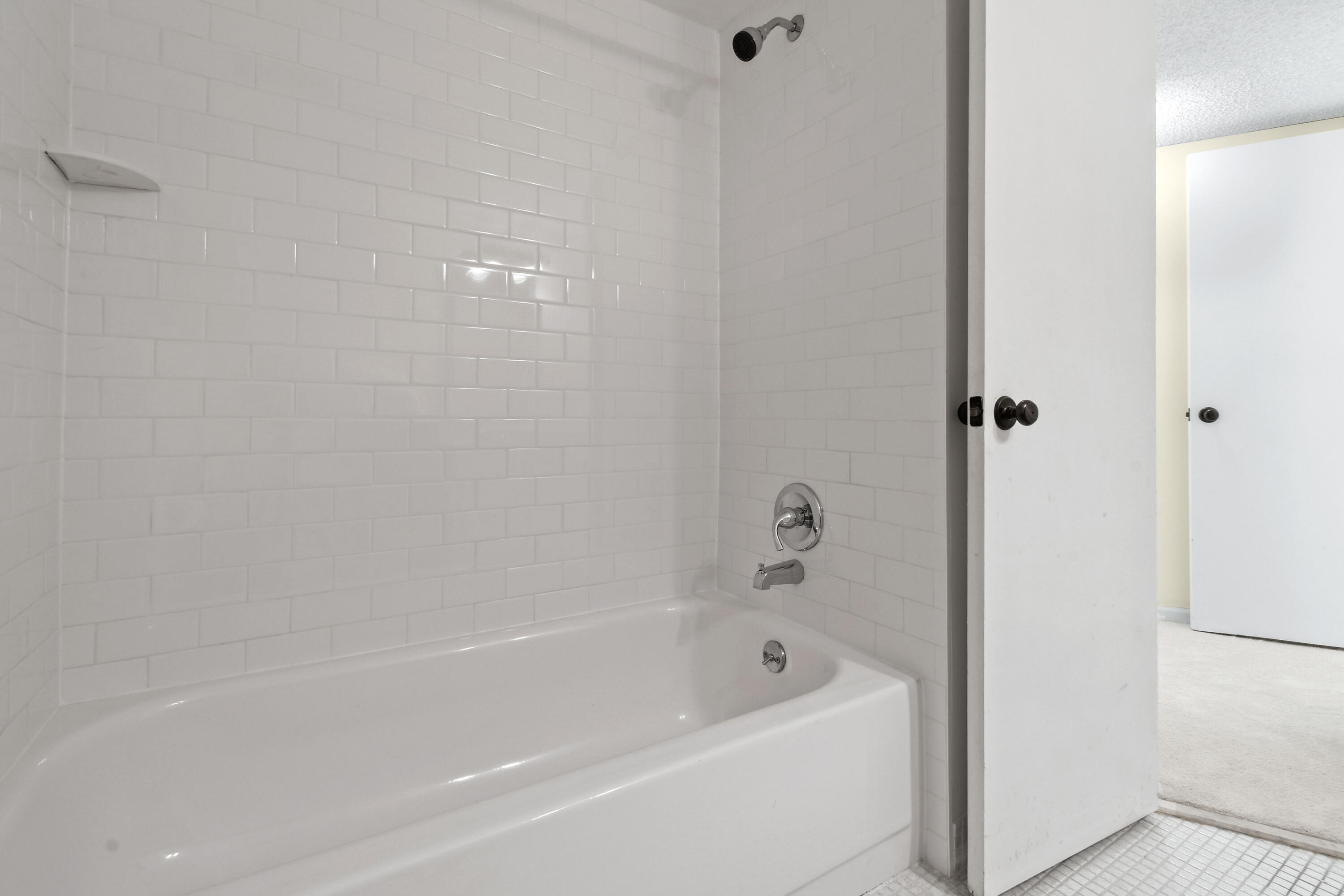 2800 N Ocean Drive A-8b