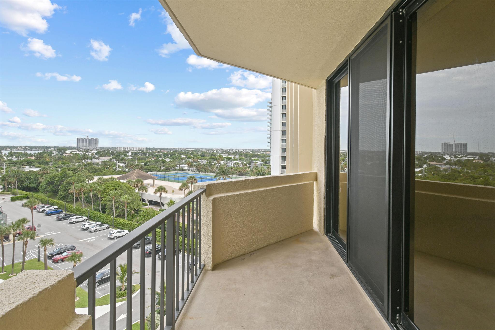 2800 N Ocean Drive A-8b