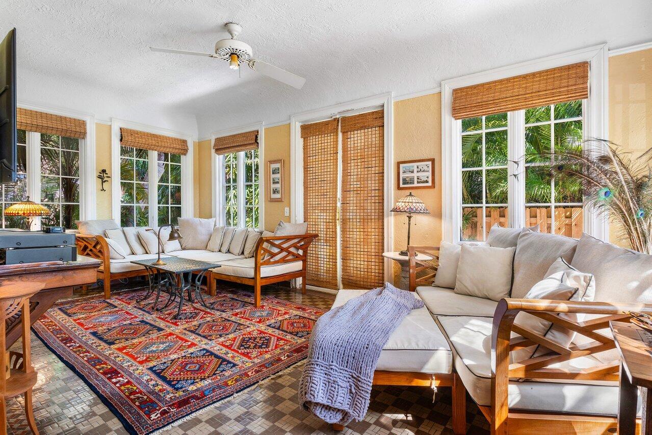 739 Sunset Road
