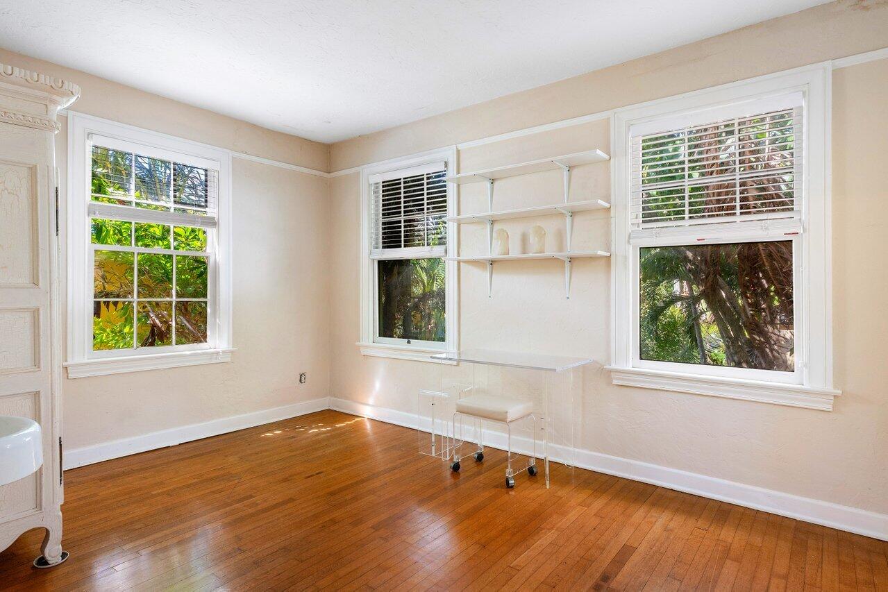 739 Sunset Road