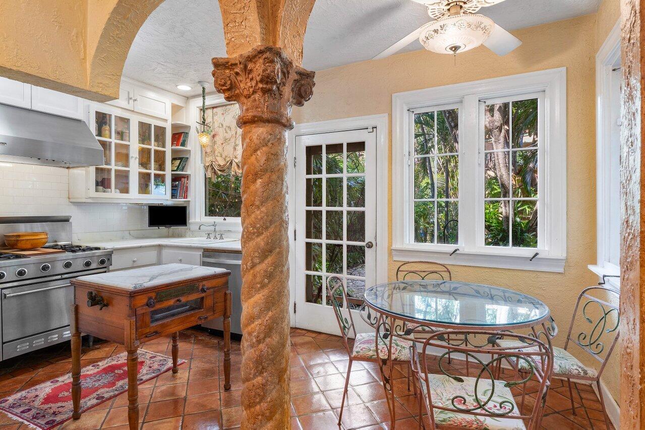 739 Sunset Road