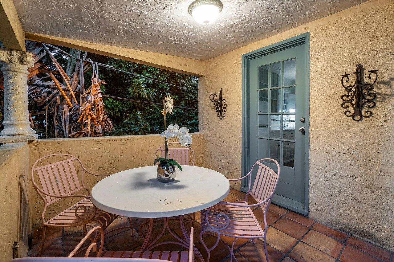 739 Sunset Road
