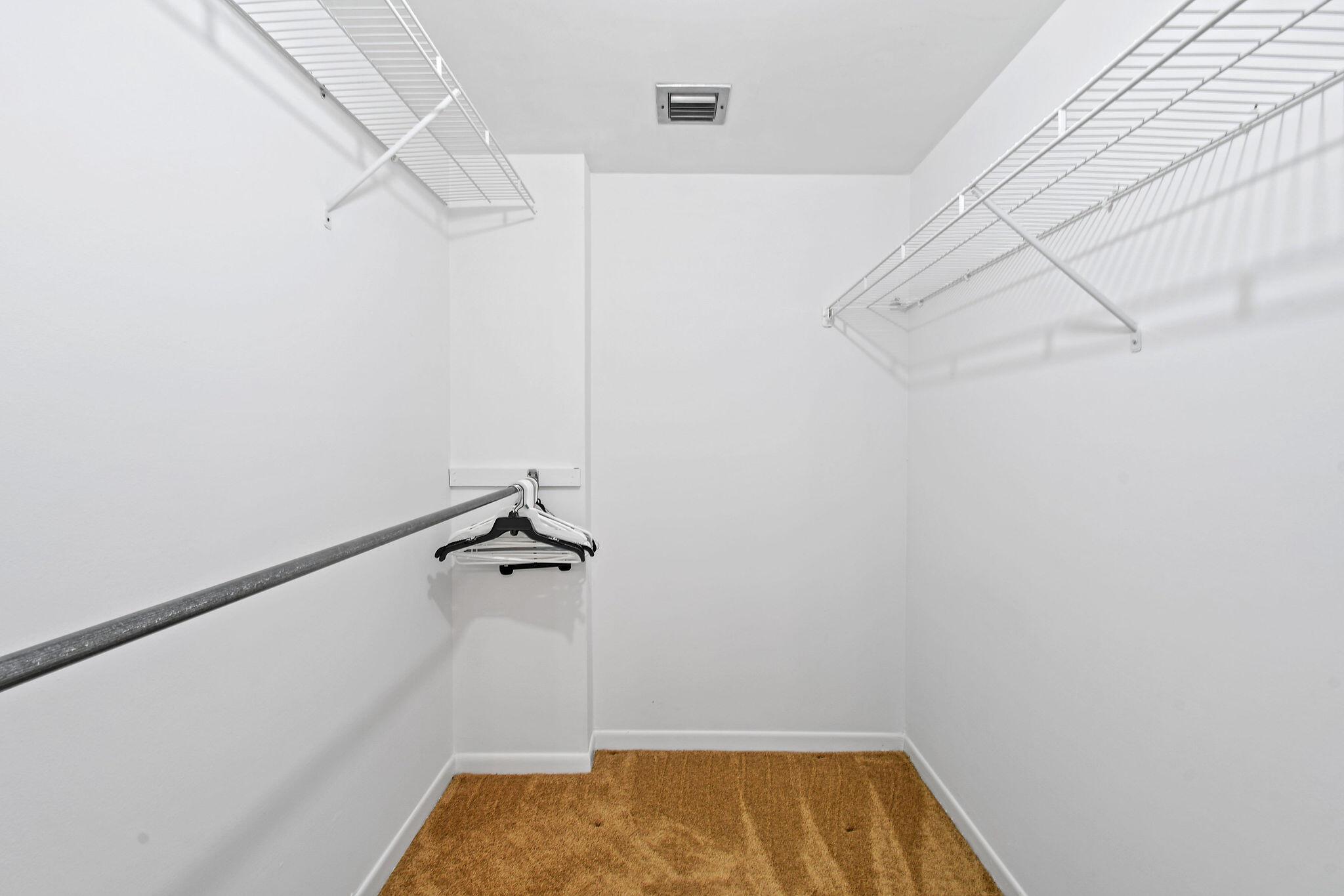 336 Golfview Road 909