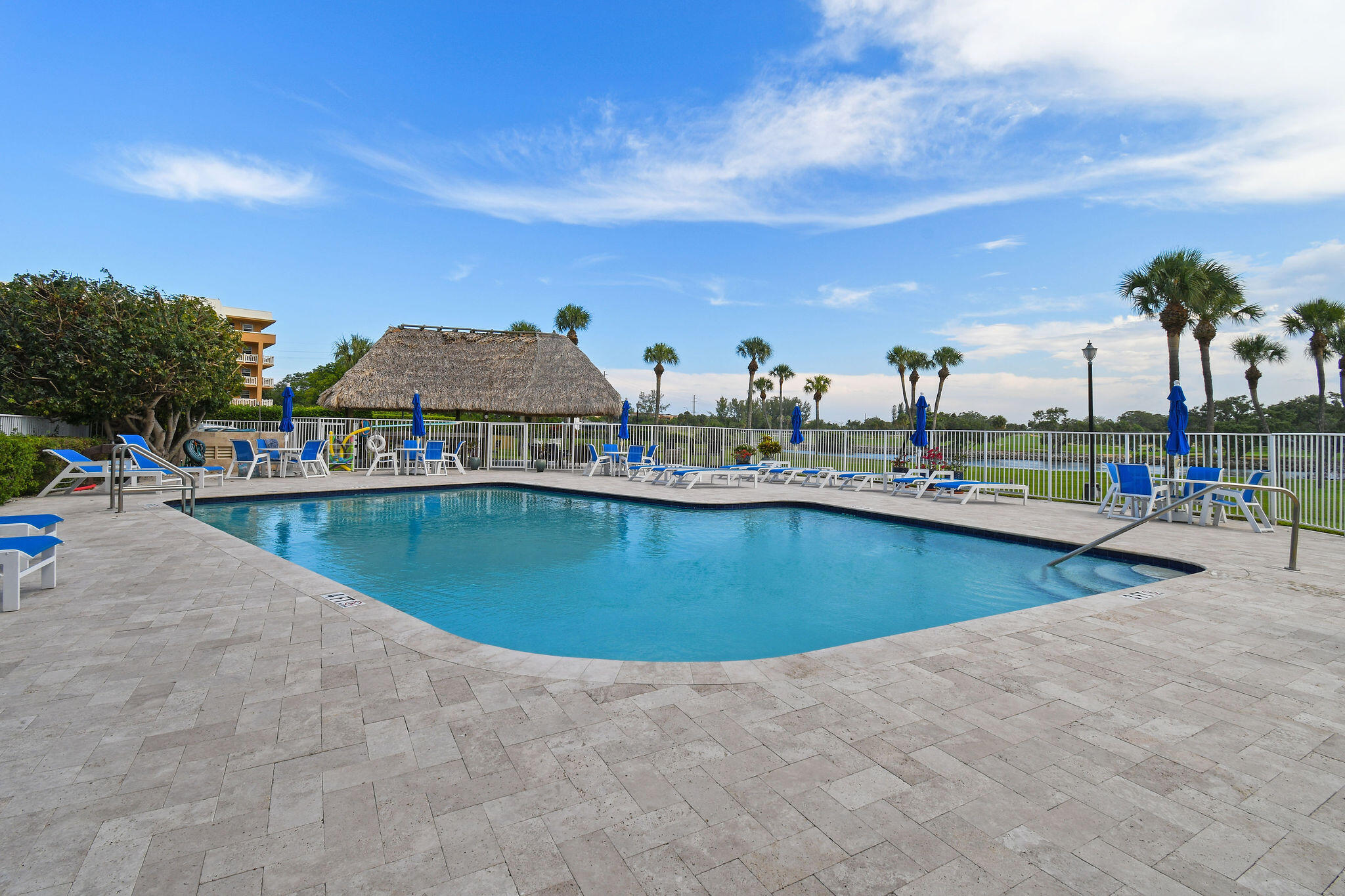 336 Golfview Road 909