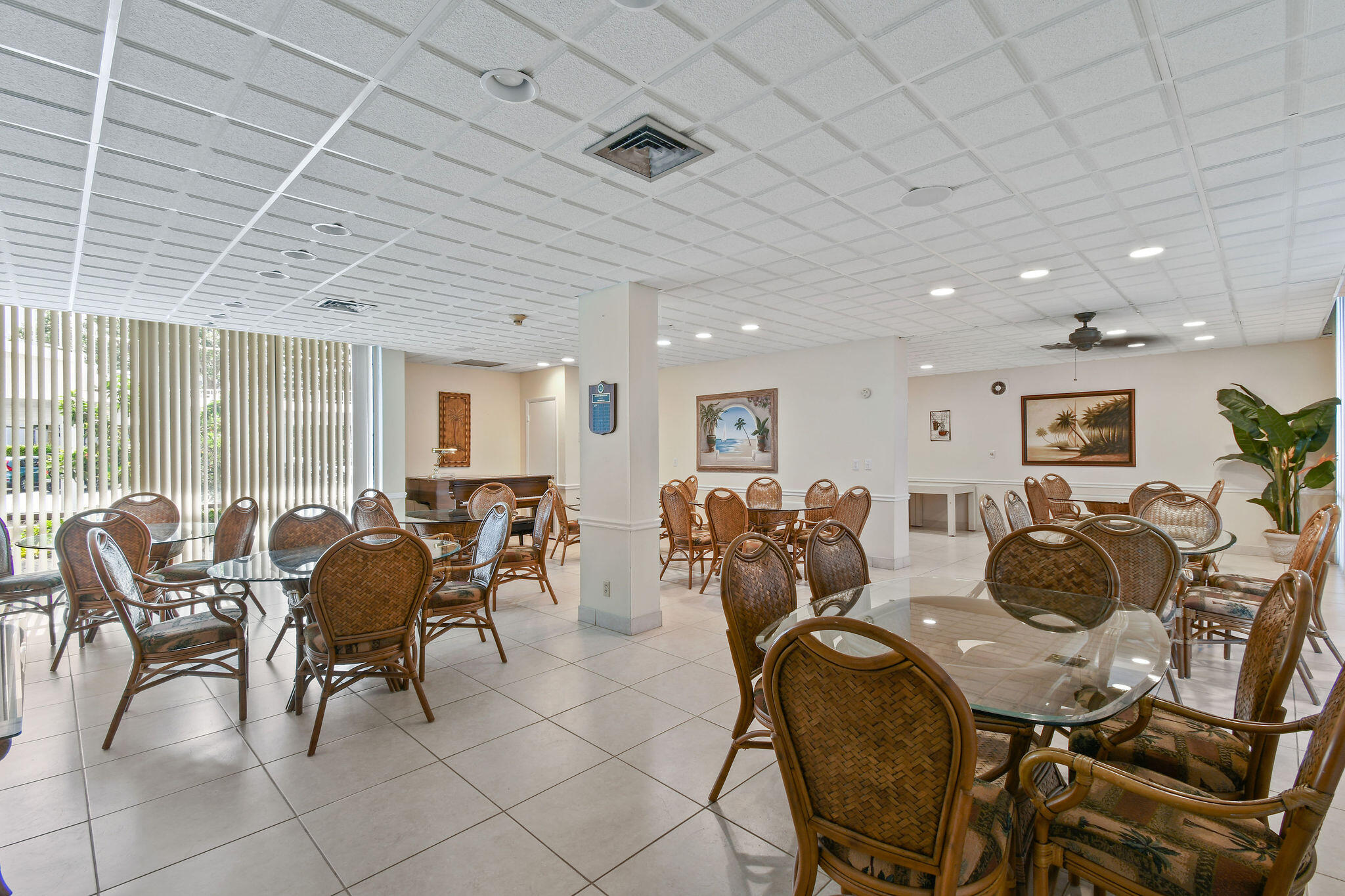 336 Golfview Road 909