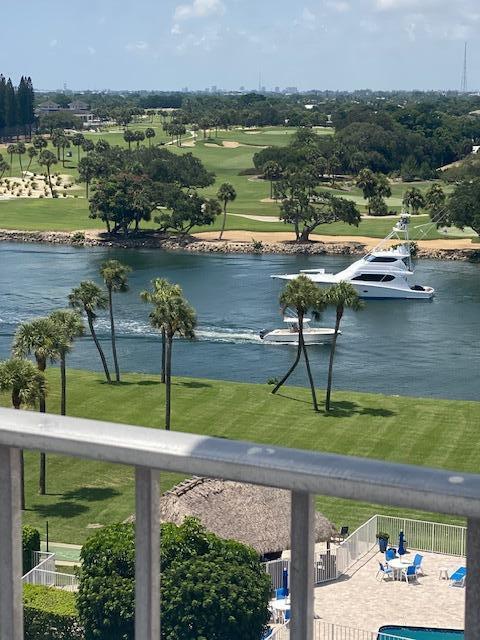 336 Golfview Road 909