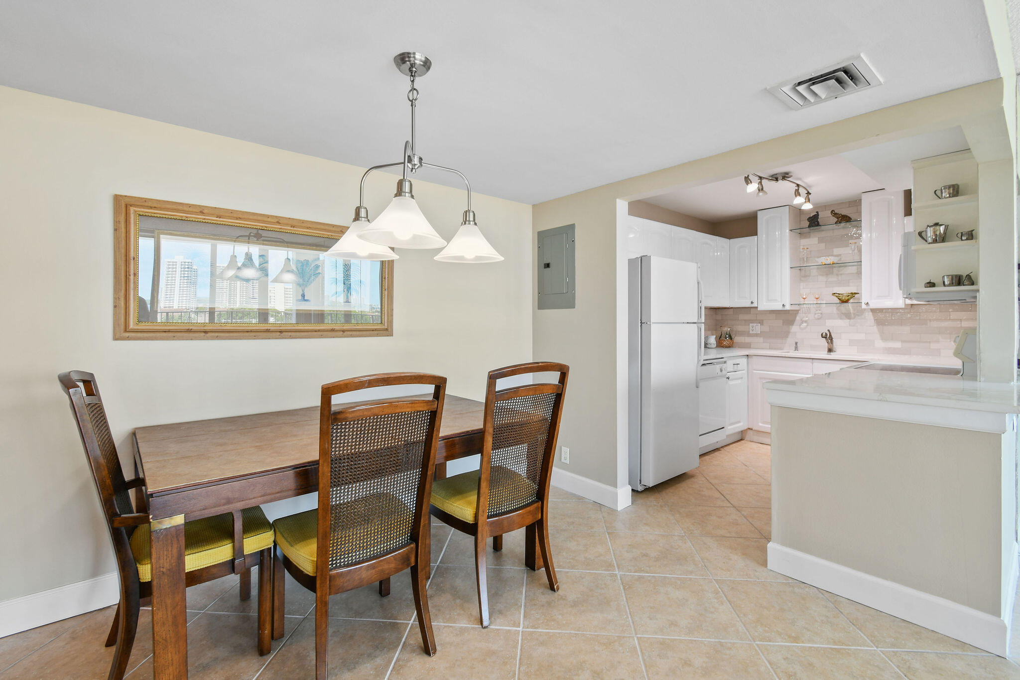 336 Golfview Road 909