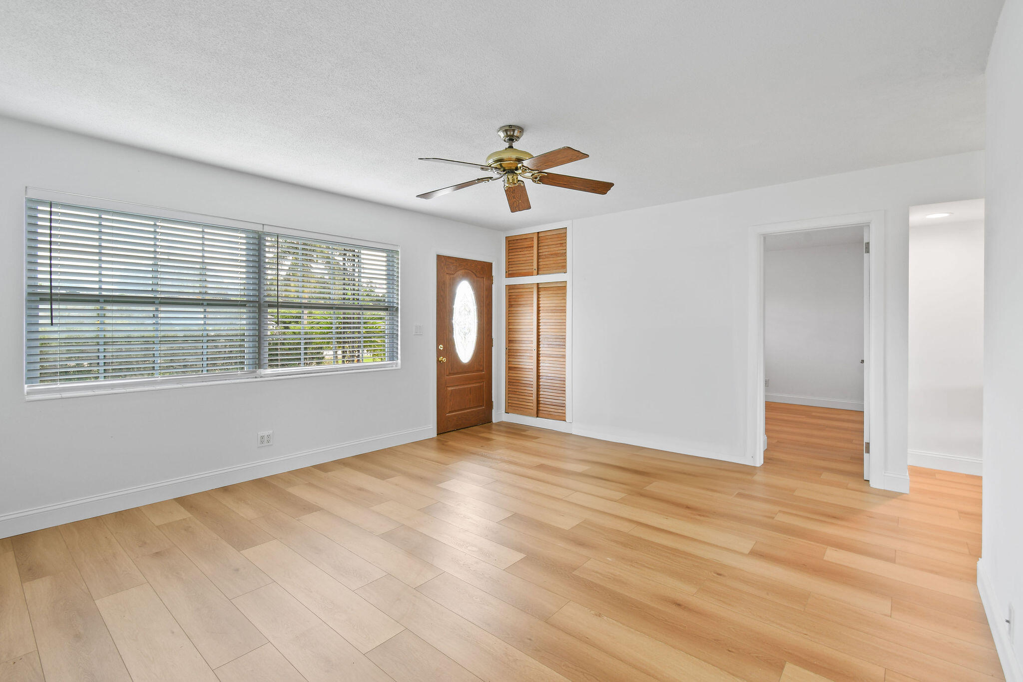 631 W Jasmine Drive