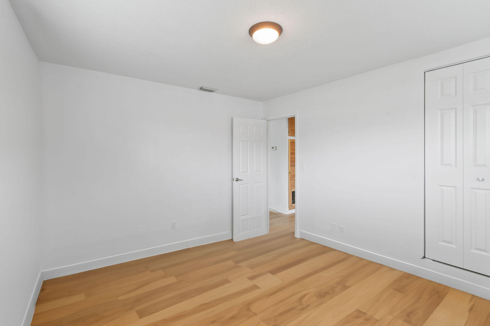 631 W Jasmine Drive