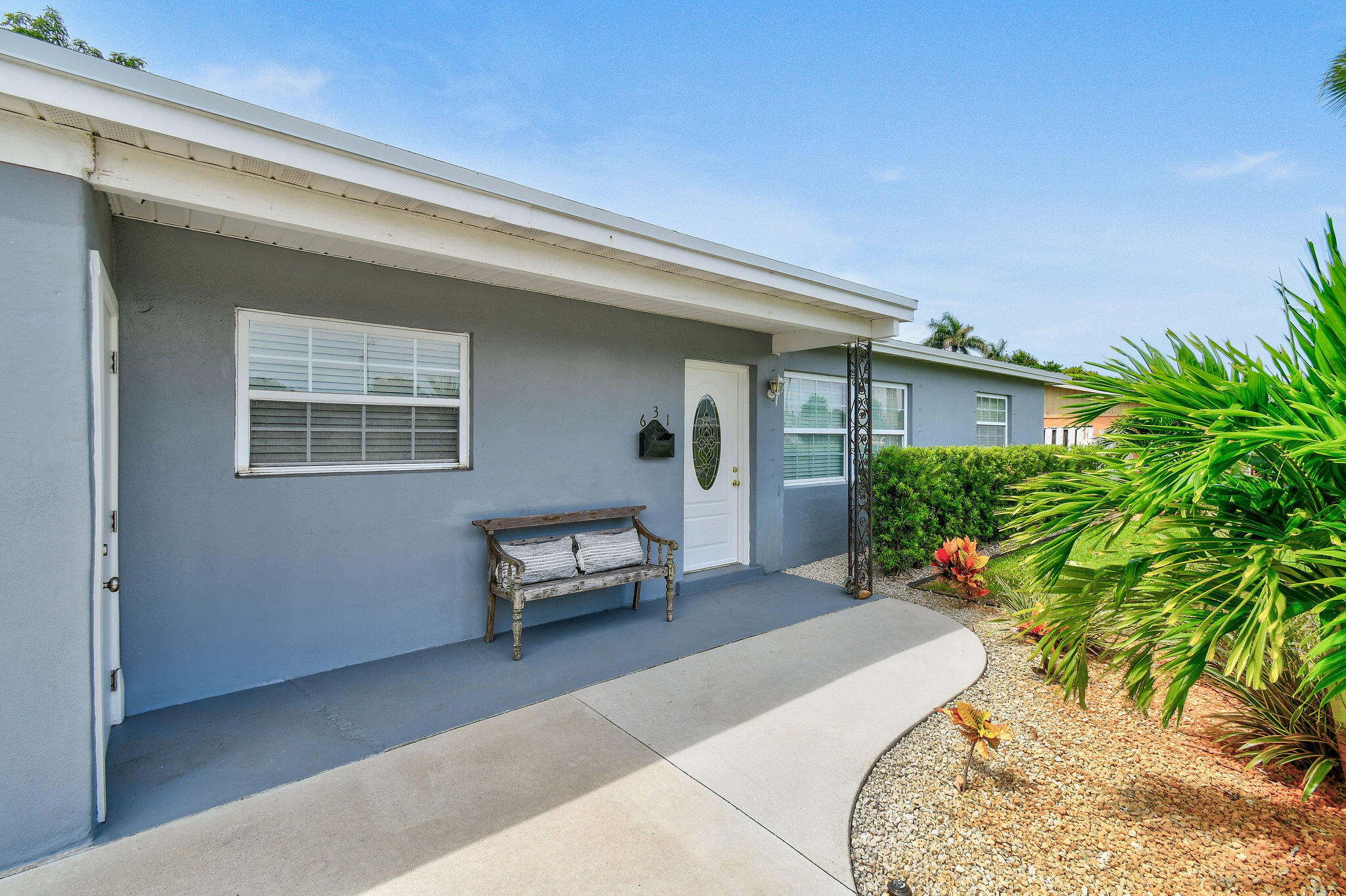 631 W Jasmine Drive