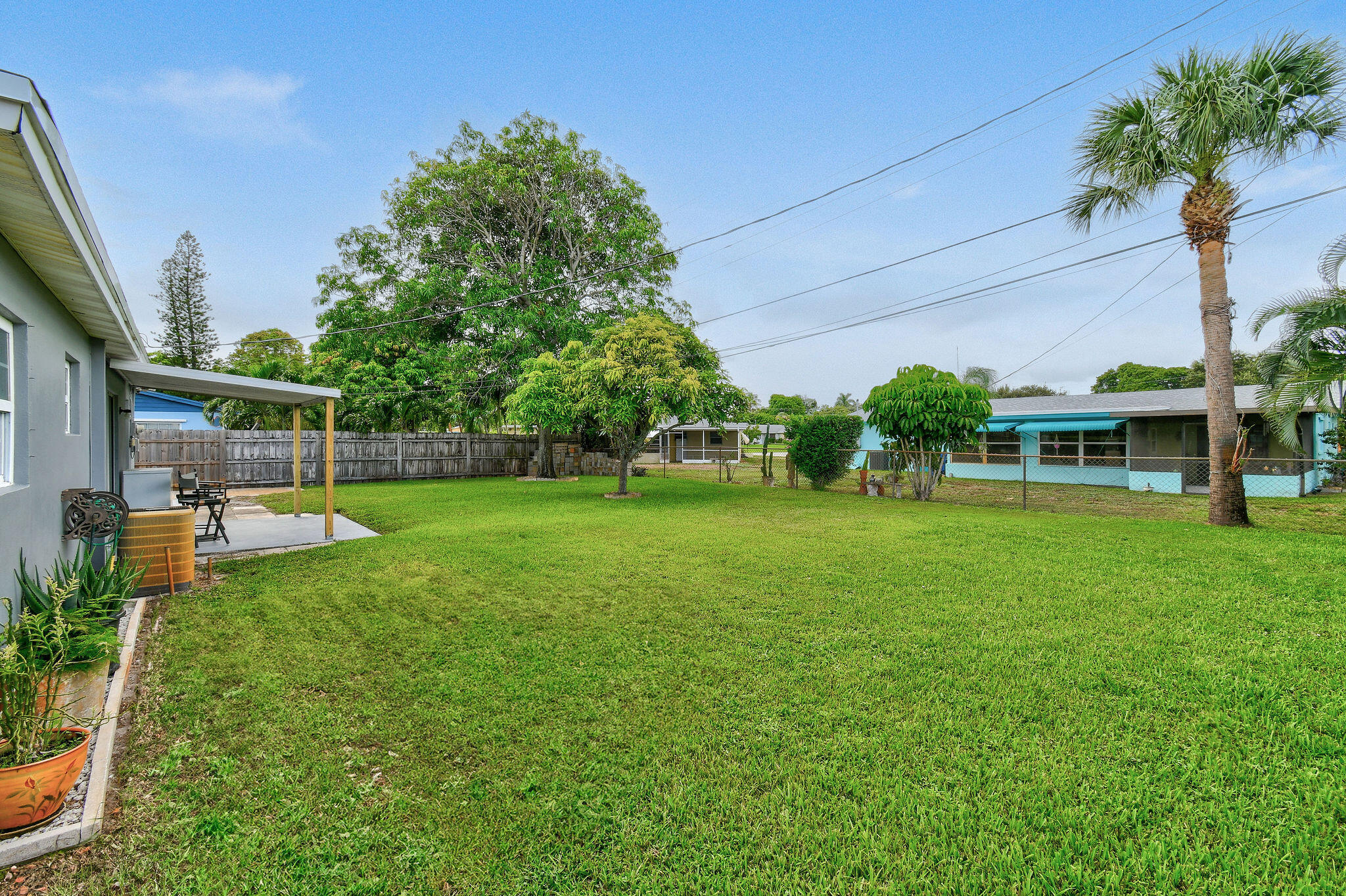 631 W Jasmine Drive