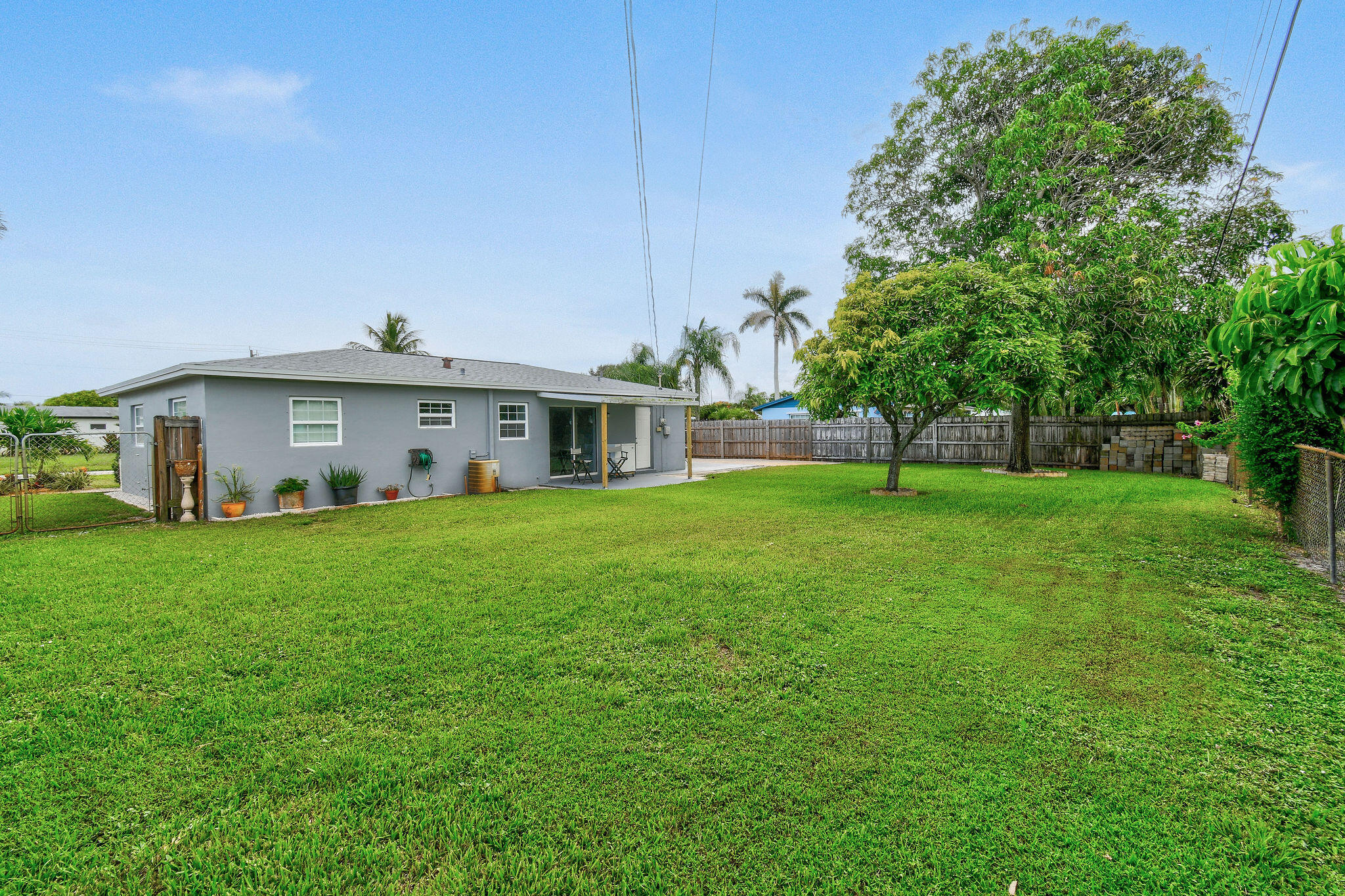 631 W Jasmine Drive