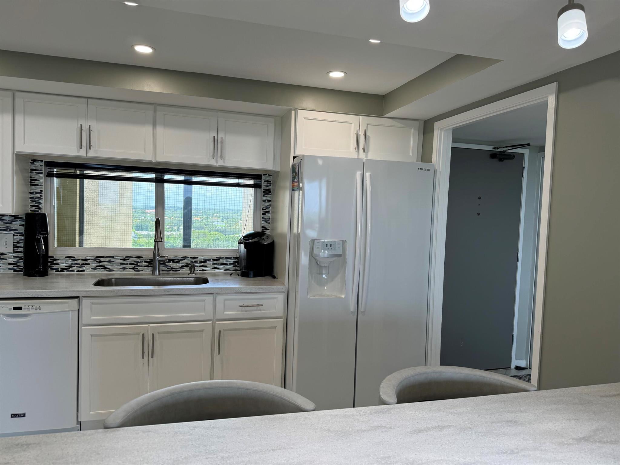 2450 Presidential Way 1107