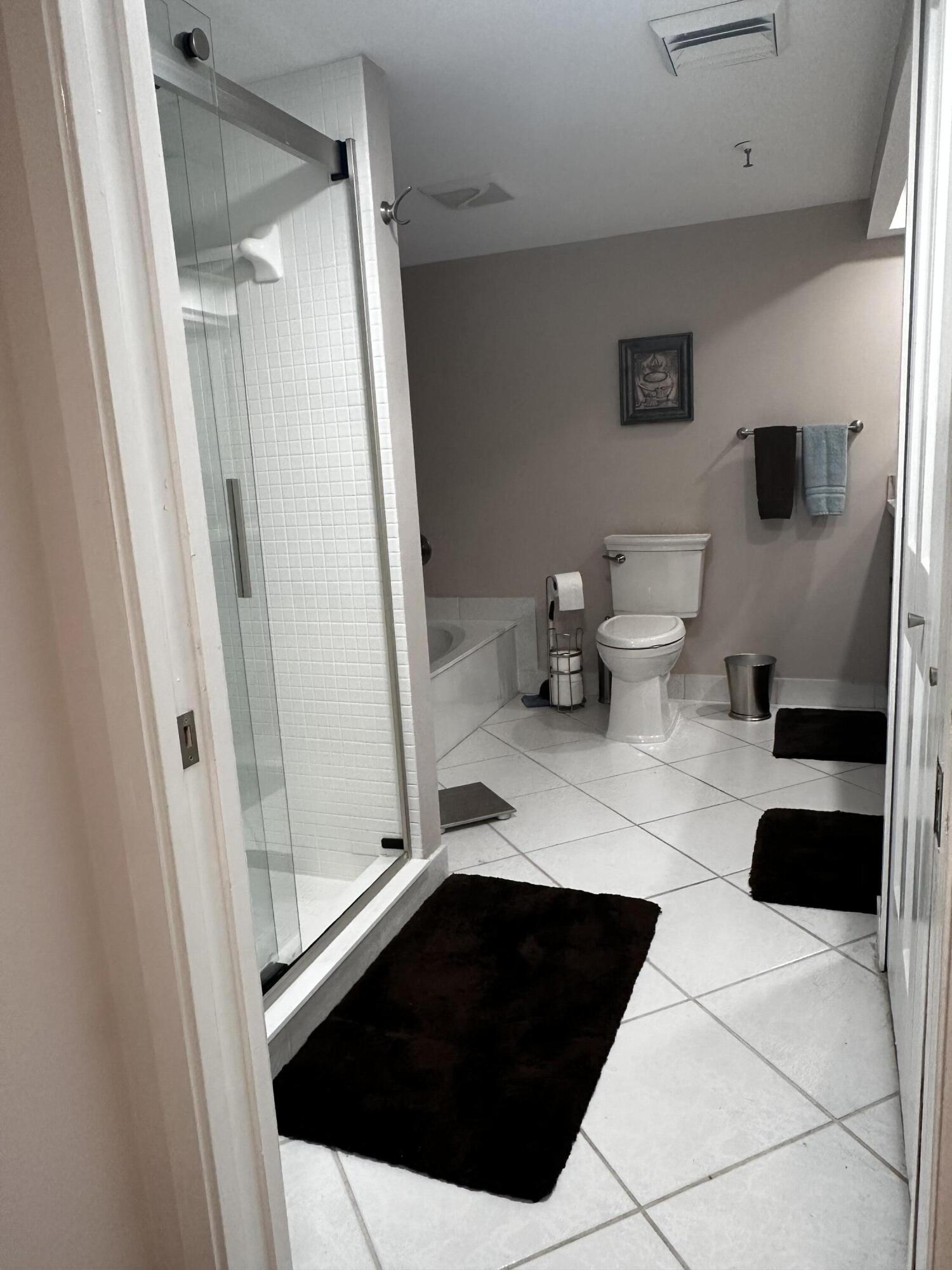 2450 Presidential Way 1107