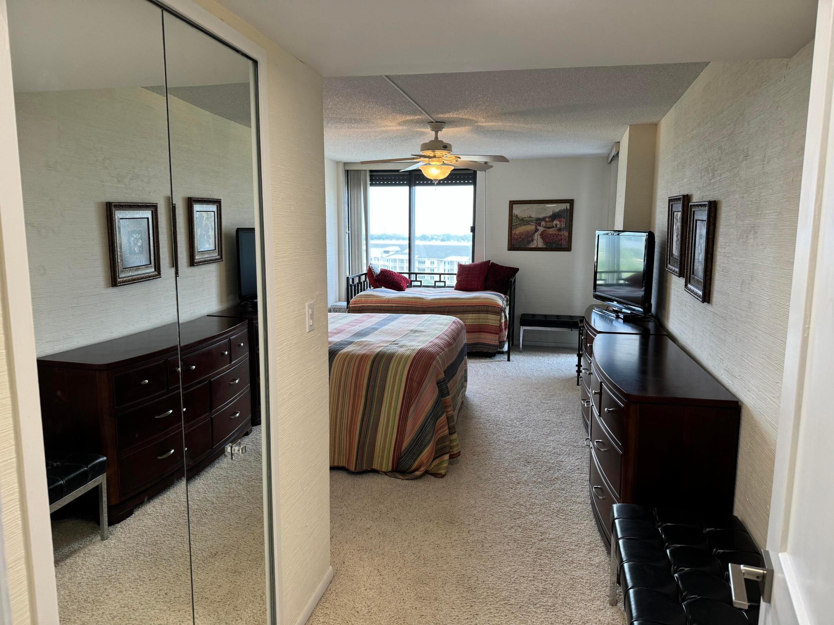 2450 Presidential Way 1107